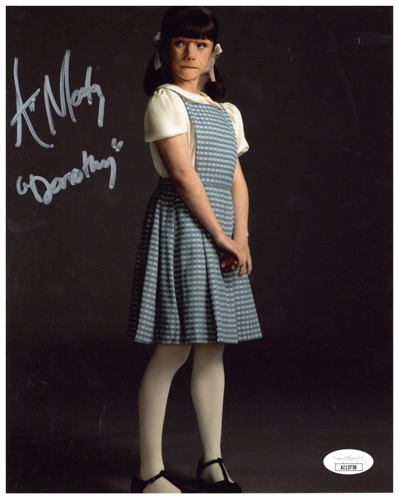 Abigail Shapiro Signed 8x10 Photo Doom Patrol Dorothy Spinner Autographed JSA #2