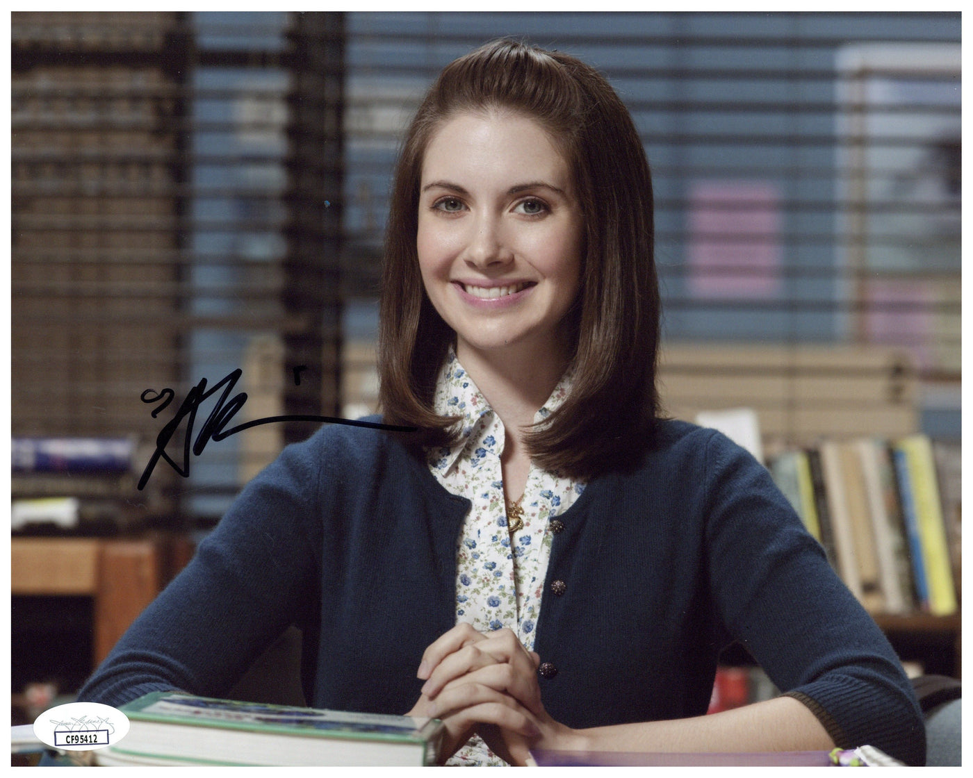 Alison Brie Signed 8x10 Photo Community Autographed JSA COA