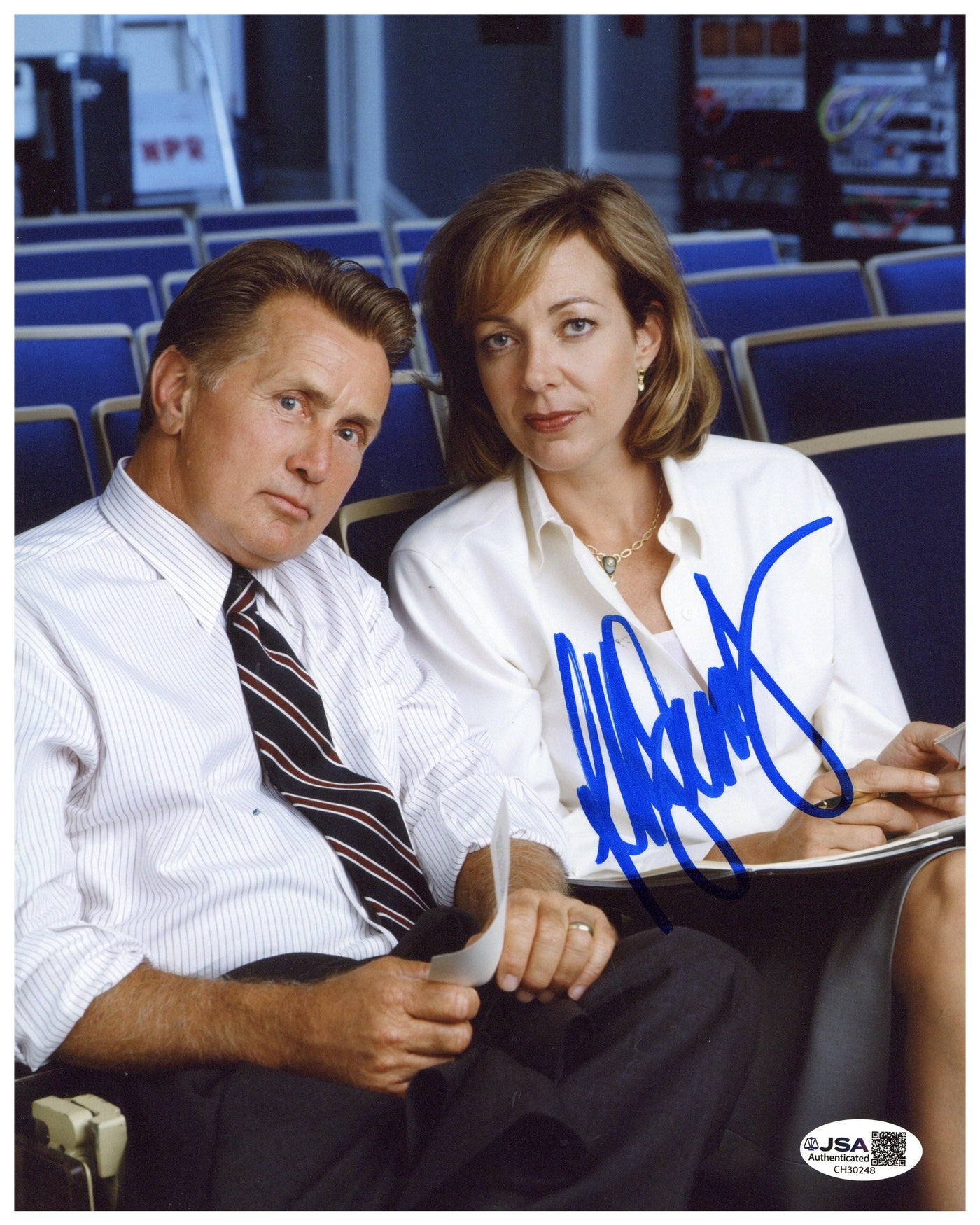 Allison Janney Signed 8x10 Photo The West Wing Autographed JSA COA