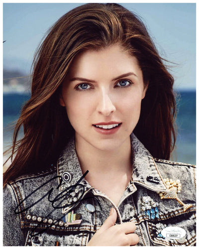 Anna Kendrick Signed 8x10 Photo Pitch Perfect Autographed JSA COA 2
