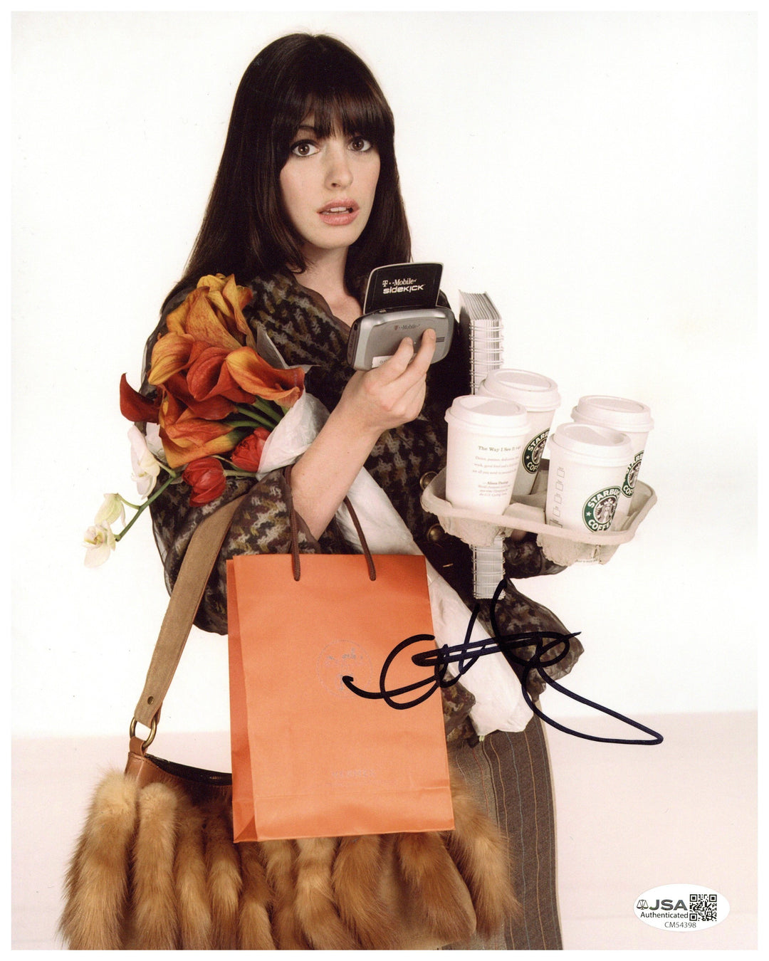 プラダを着た悪魔 Anne Hathaway サイン入り写真 UACC証明書付き Anne Hathaway Signed 8x10 Photo The Devil Wears Prada Autographed