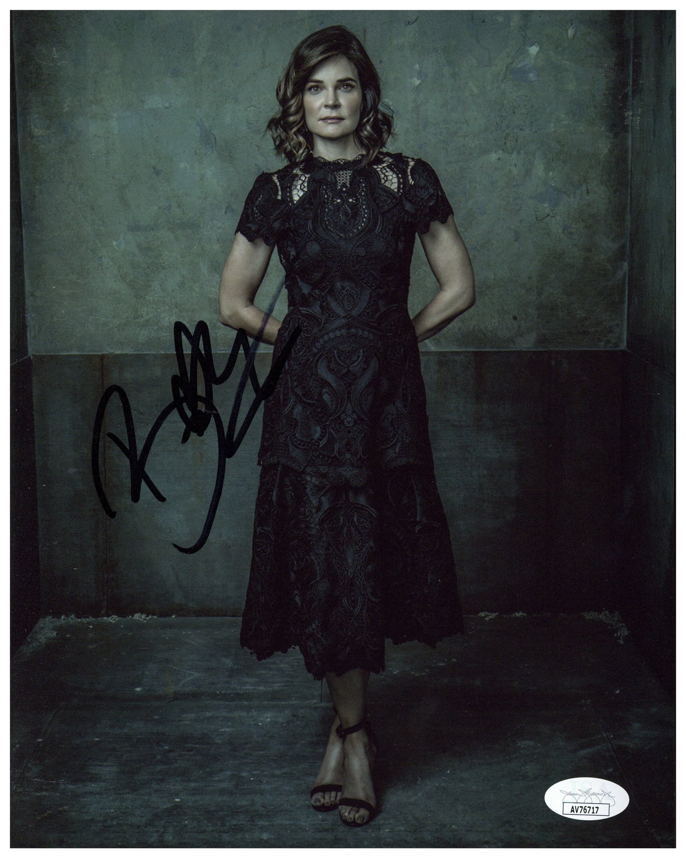 Betsy Brandt Signed 8x10 Photo Breaking Bad Autographed JSA COA