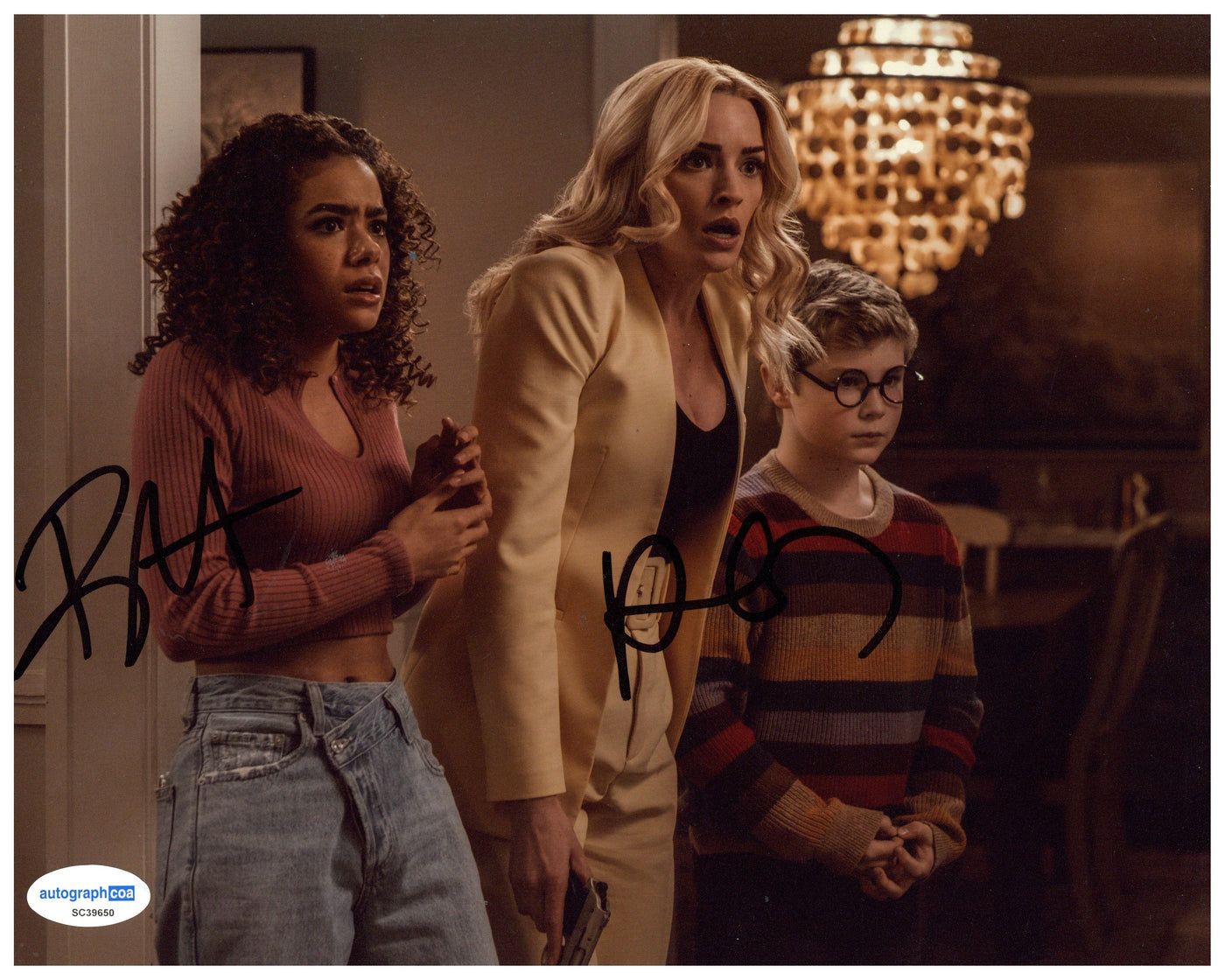 Brianne Howey & Antonia Gentry Signed 8x10 Photo Ginny & Georgia ACOA COA 2