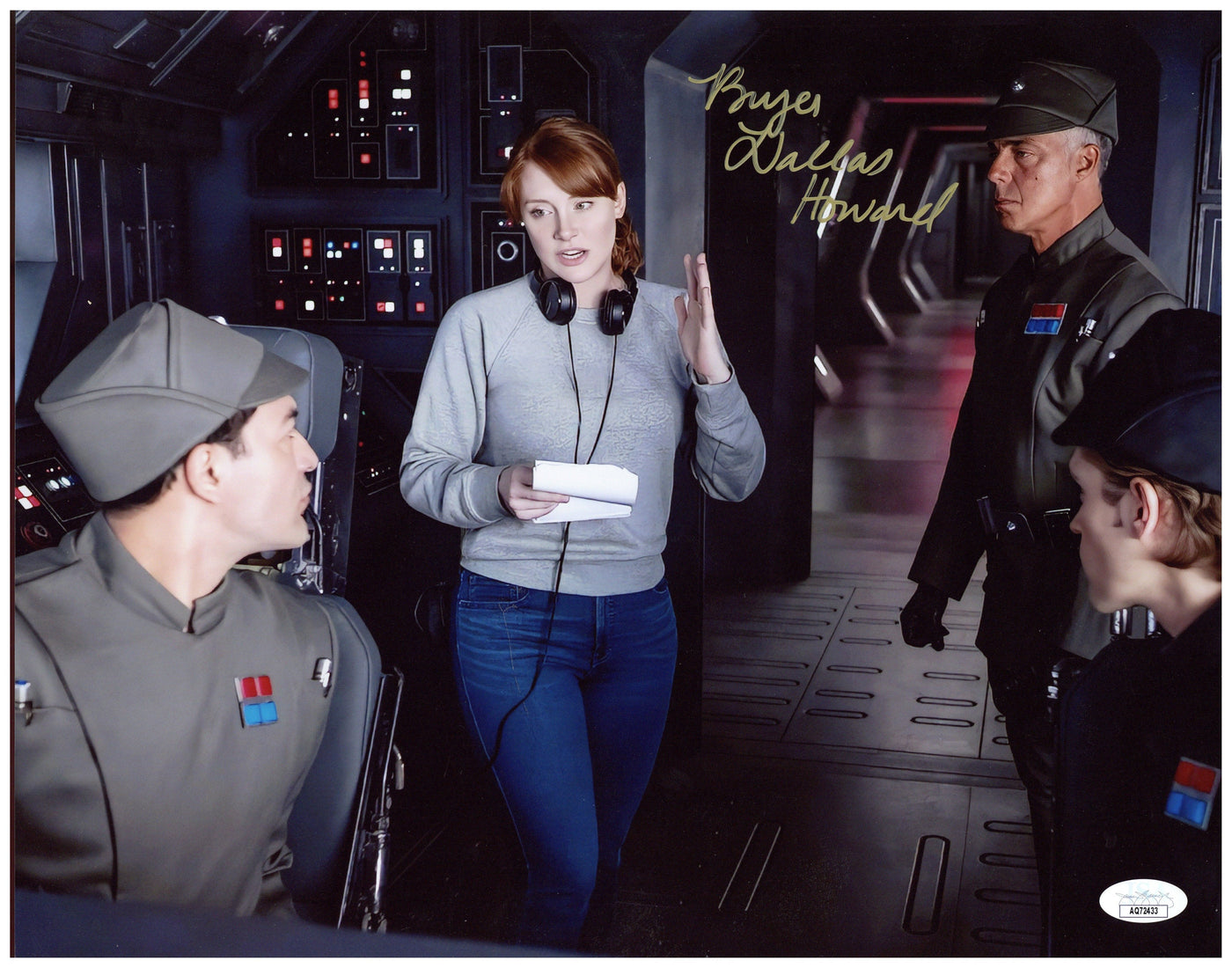 Bryce Dallas Howard Signed 11X14 Photo Star Wars The Mandalorian Autographed JSA