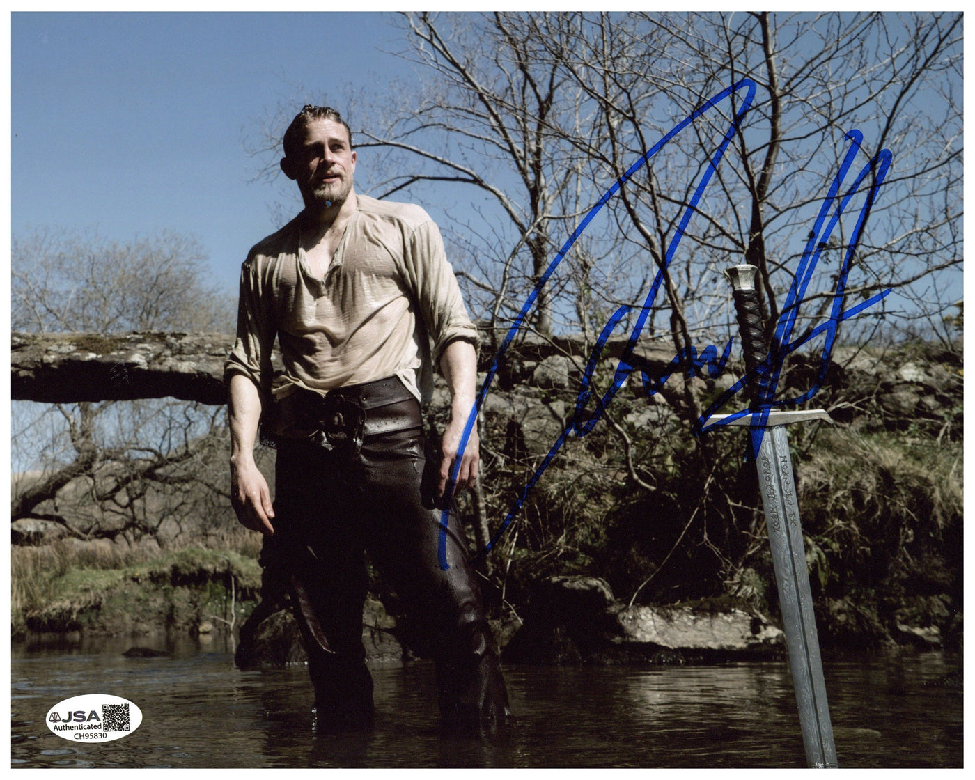 Charlie Hunnam Signed 8x10 Photo King Arthur: Legend of the Sword Autographed JSA