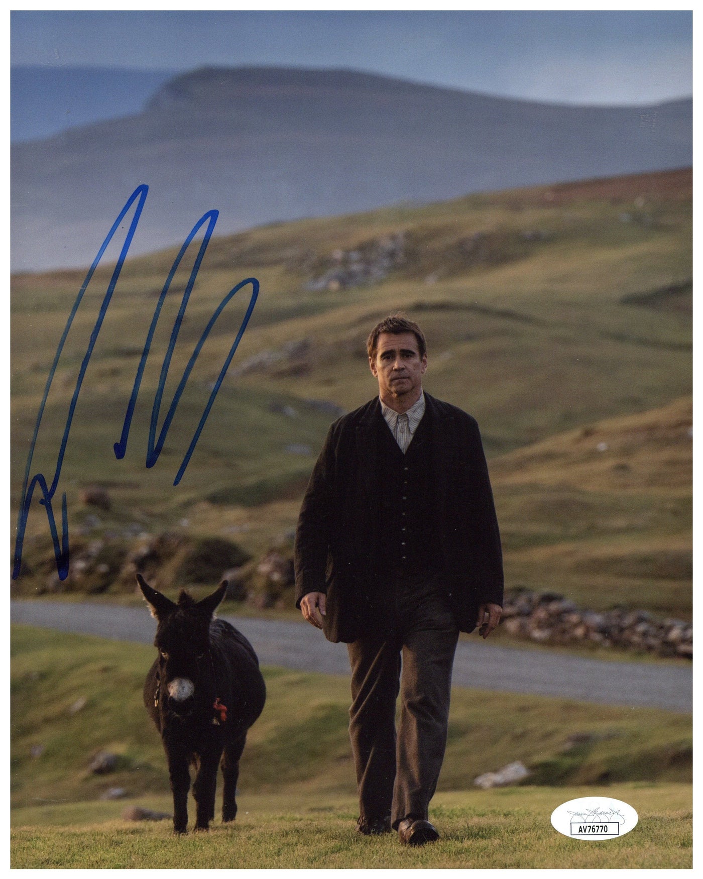 Colin Farrell Signed 8x10 Photo The Banshees of Inisherin Autographed JSA COA