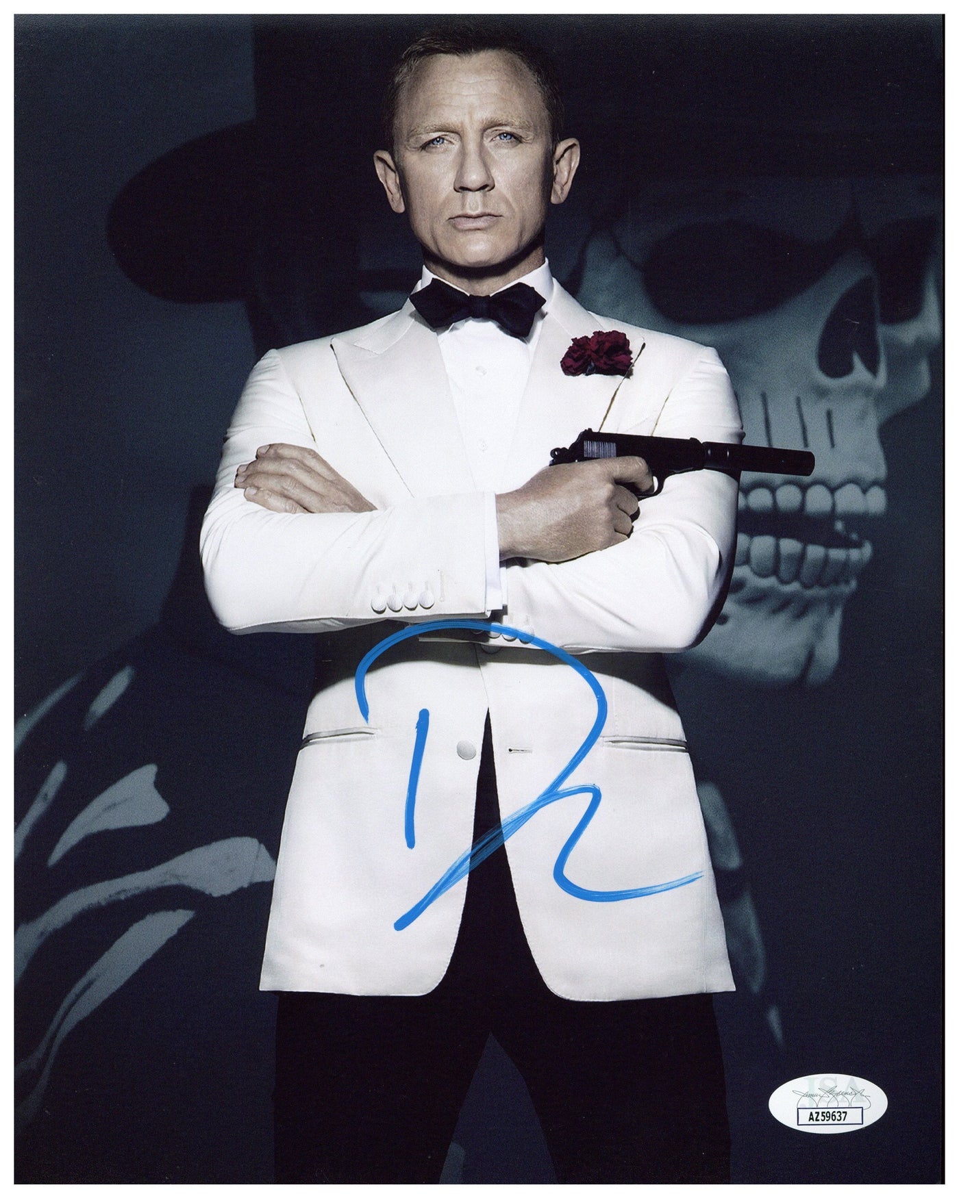 DANIEL CRAIG SIGNED 8X10 Photo SKYFALL JAMES BOND Autographed JSA COA