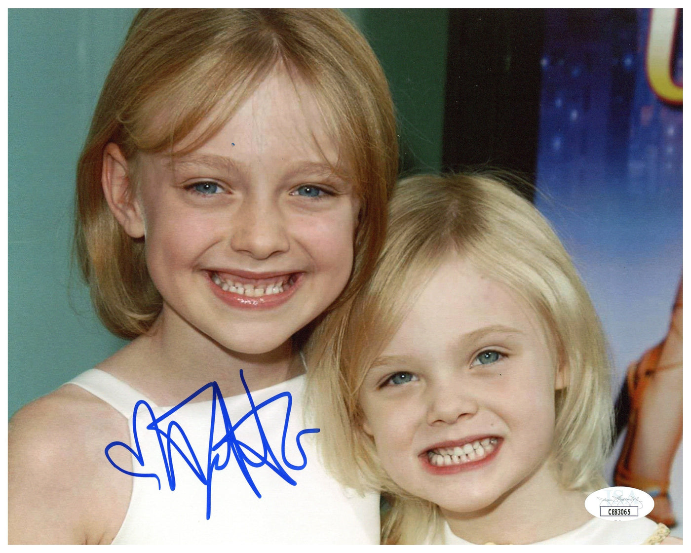 Dakota Fanning Signed 8x10 Photo Autographed JSA COA