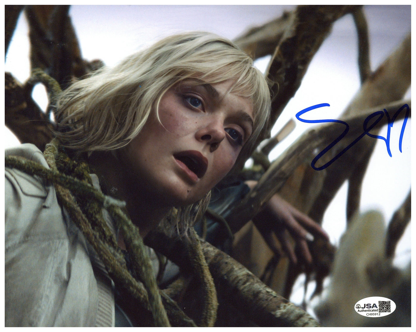 Elle Fanning Signed 8x10 Photo Predator: Badlands Autographed JSA COA