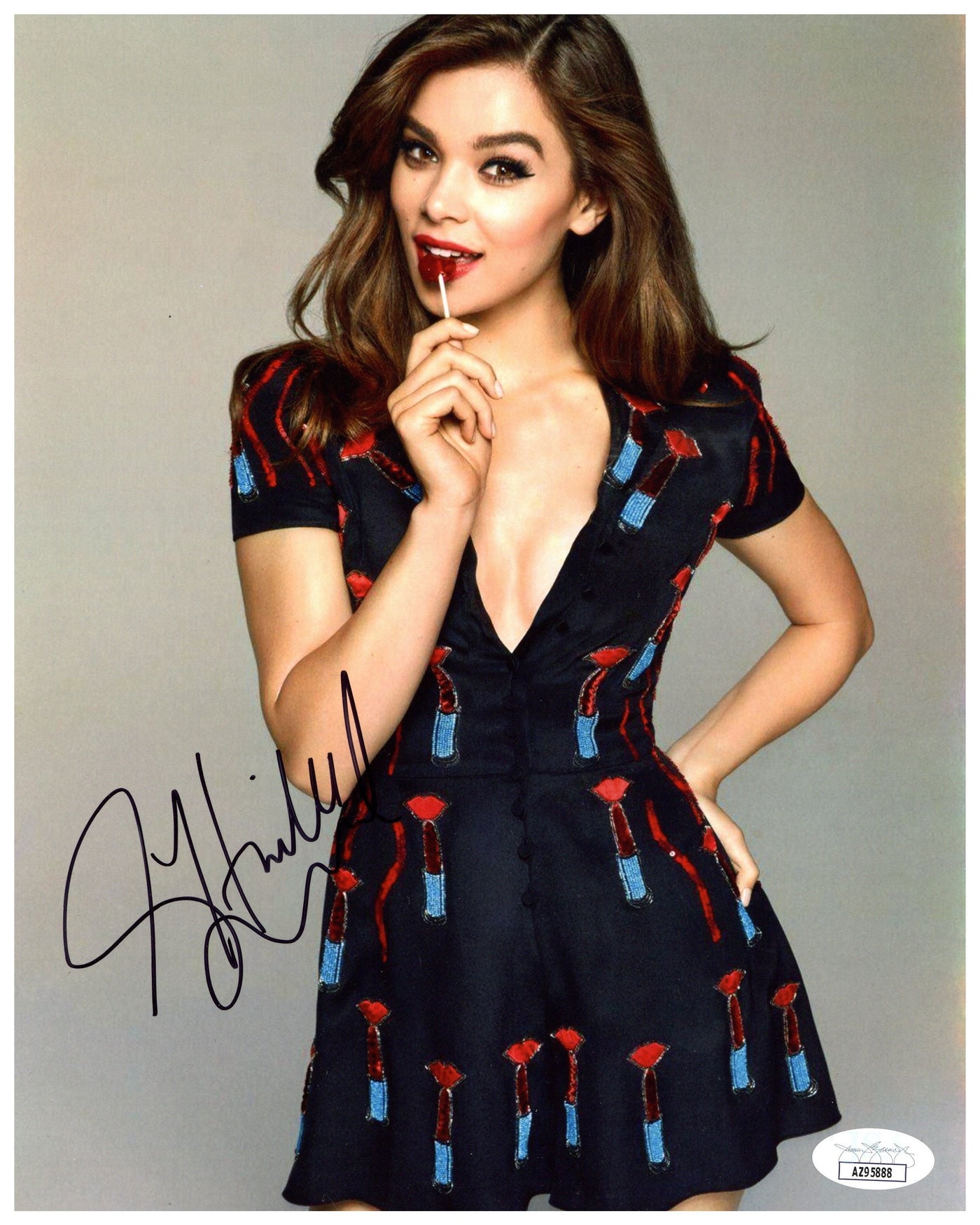 Hailee Steinfeld Signed 8x10 Photo Arcane Vi Hawkeye Kate Bishop Autographed JSA COA