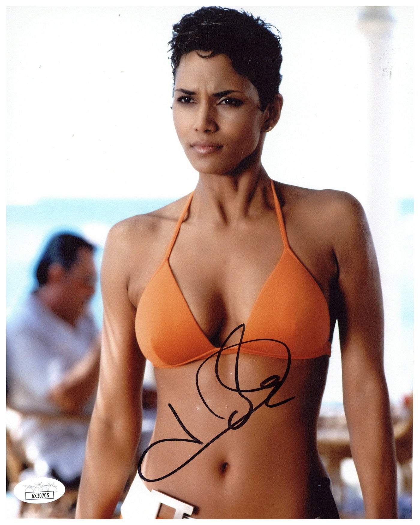 Halle Berry Signed 8x10 Photo Die Another Day 007 Autographed JSA COA