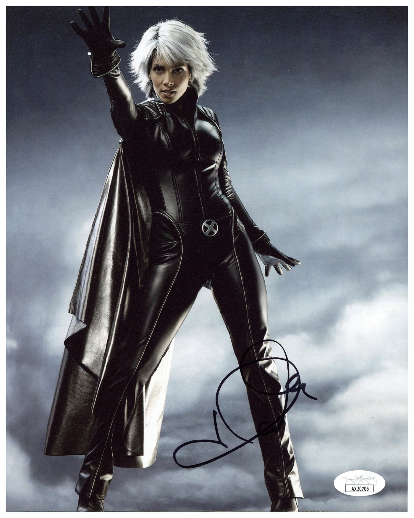 Halle Berry Signed 8x10 Photo X-Men Storm Autographed JSA COA