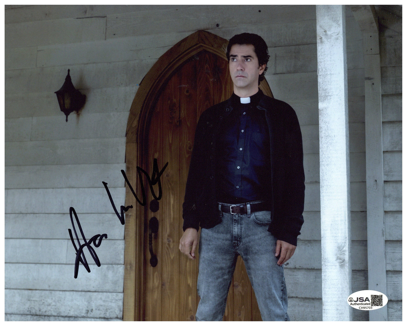 Hamish Linklater Signed 8x10 Photo Midnight Mass Autographed JSA COA