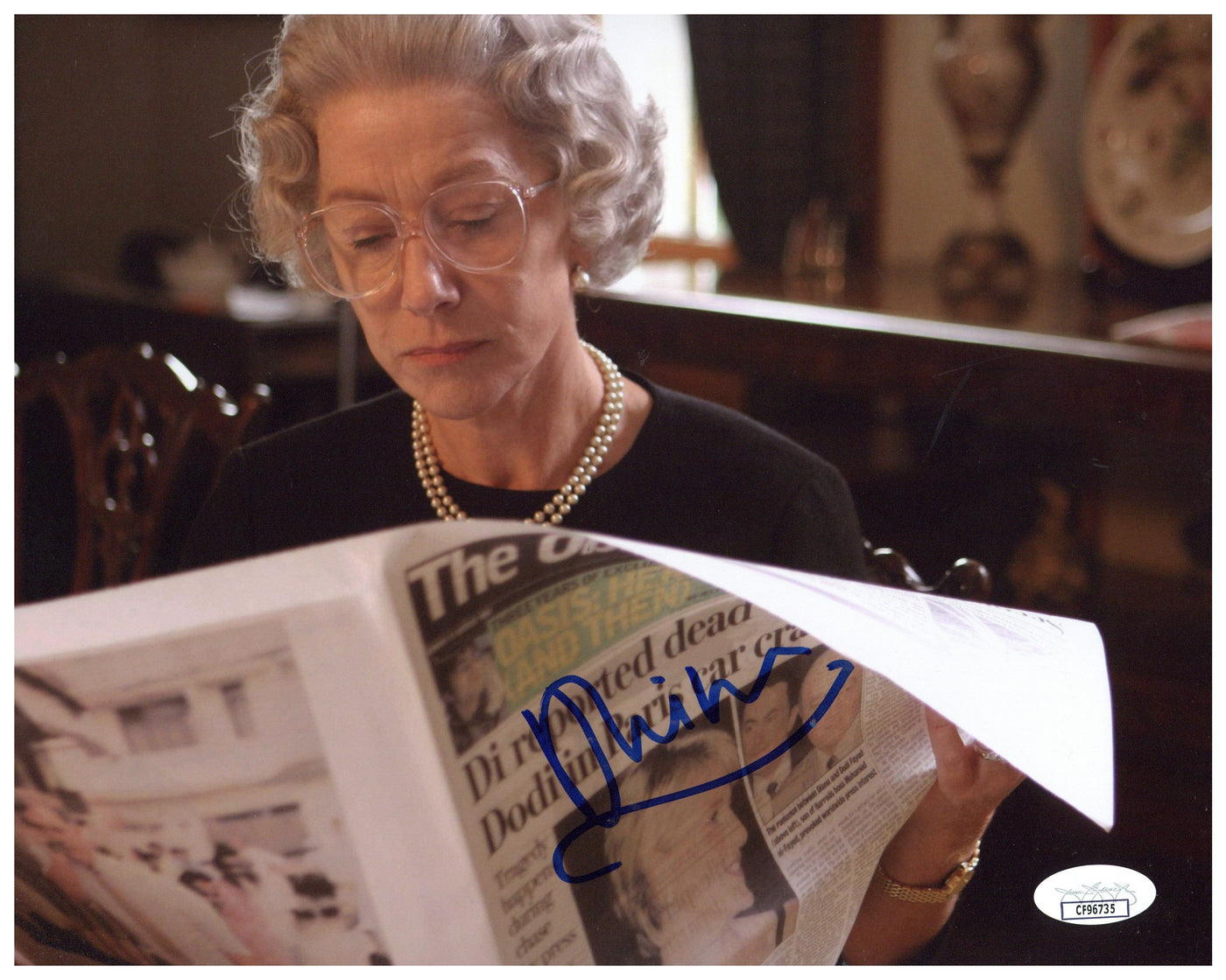 Helen Mirren Signed 8x10 Photo The Queen Autographed JSA COA