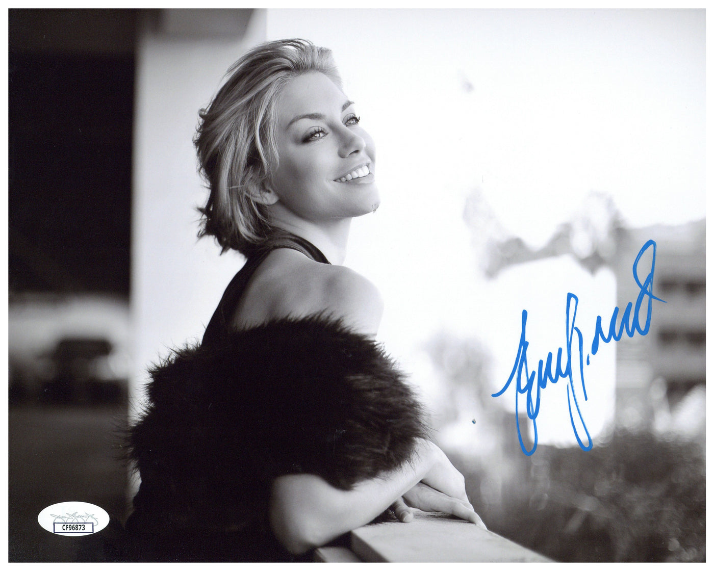 Jennifer Holland Signed 8x10 Photo Peacemaker Autographed JSA COA 7