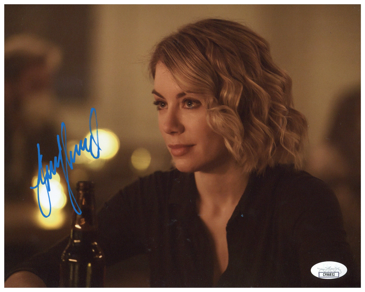 Jennifer Holland Signed 8x10 Photo Peacemaker Autographed JSA COA 9