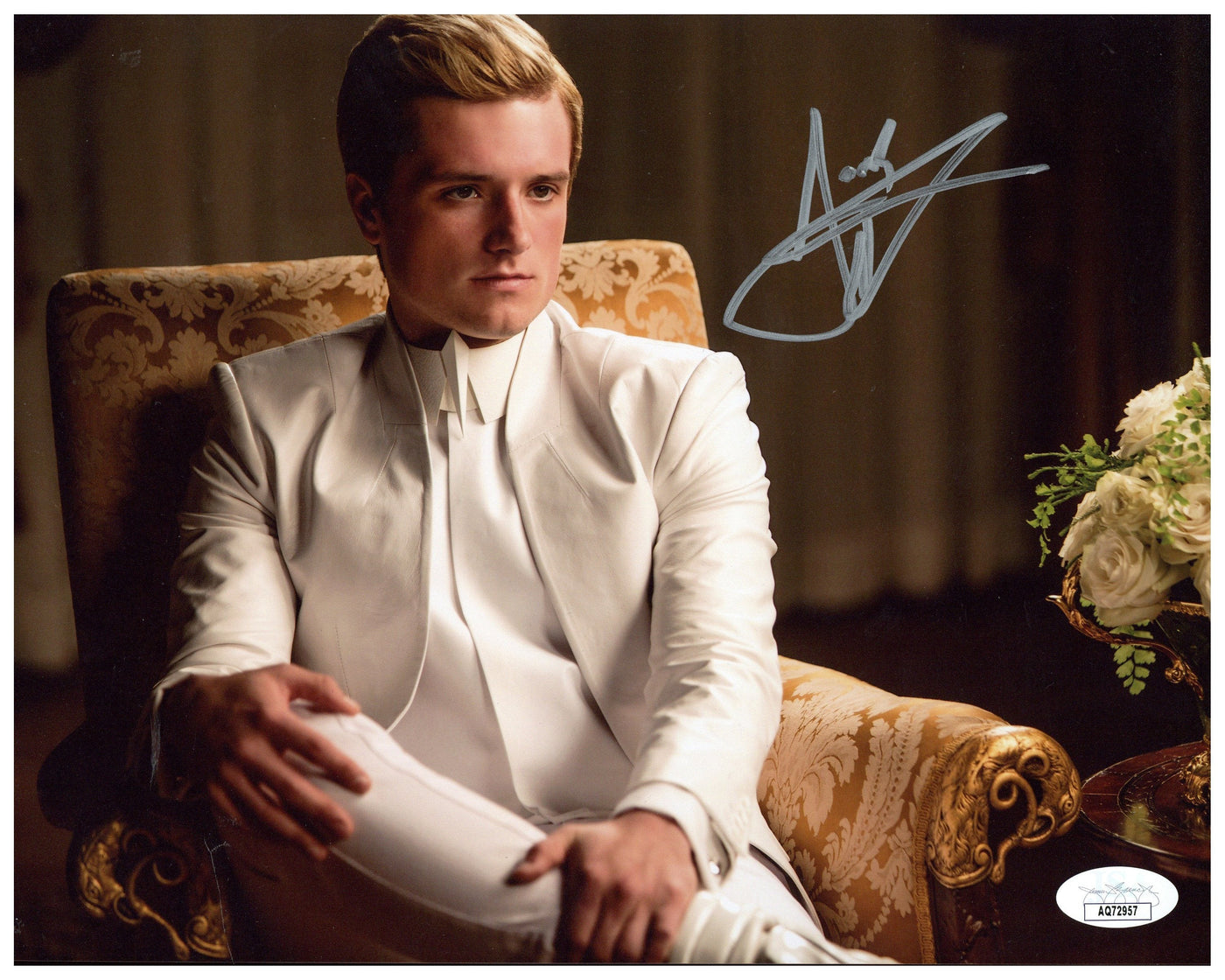 Josh Hutcherson Signed 8x10 Photo The Hunger Games Peeta Mellark Autographed JSA