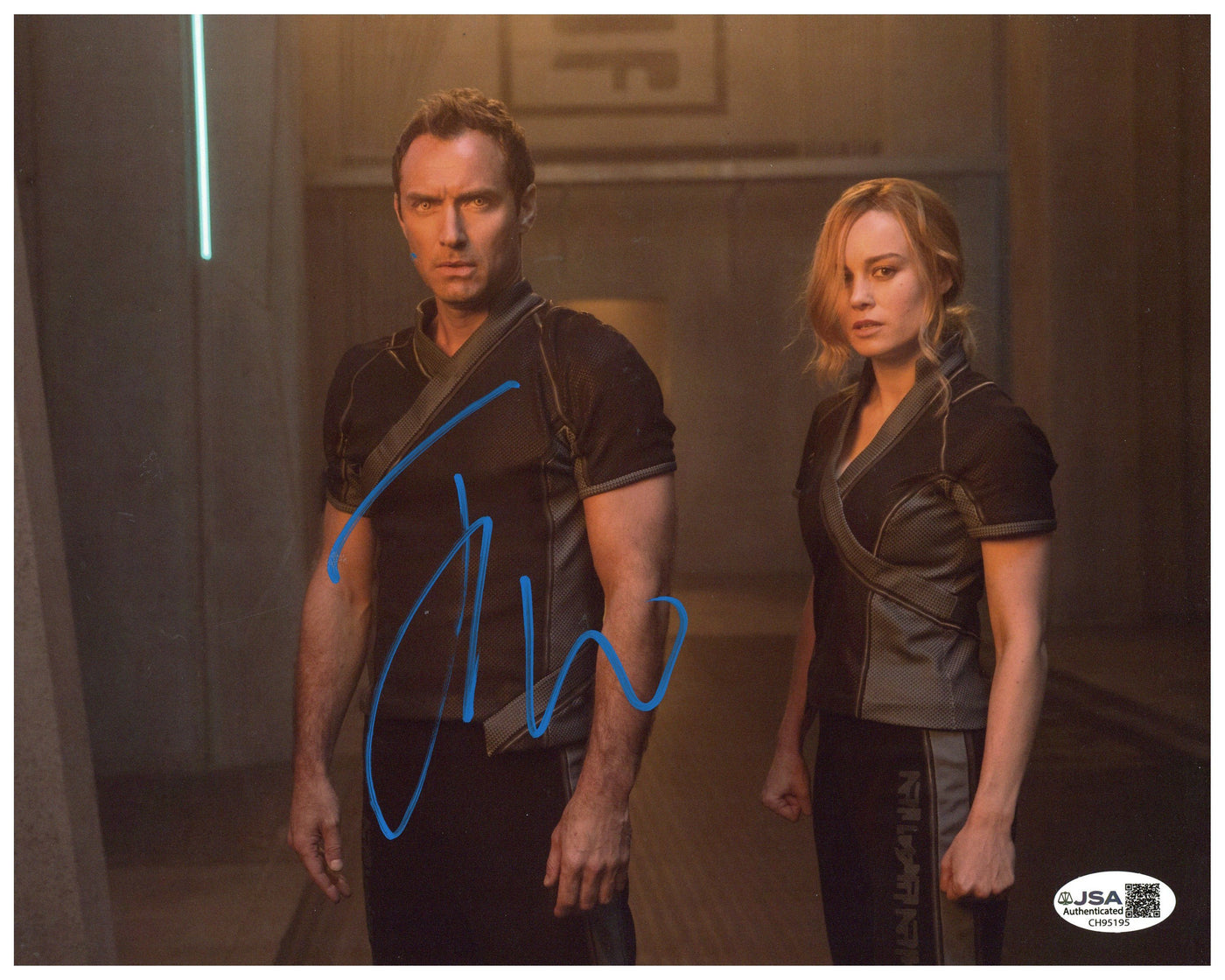 Jude Law Signed 8x10 Photo Captain Marvel Autographed JSA COA 2