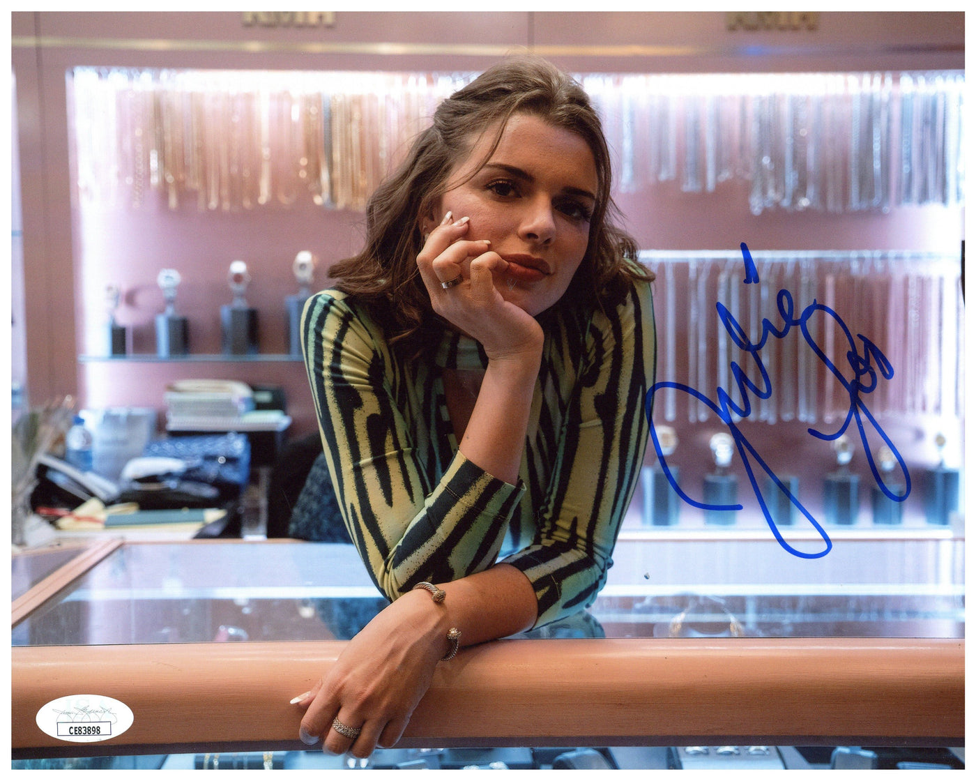 Julia Fox Signed 8x10 Photo Uncut Gems Autographed JSA COA