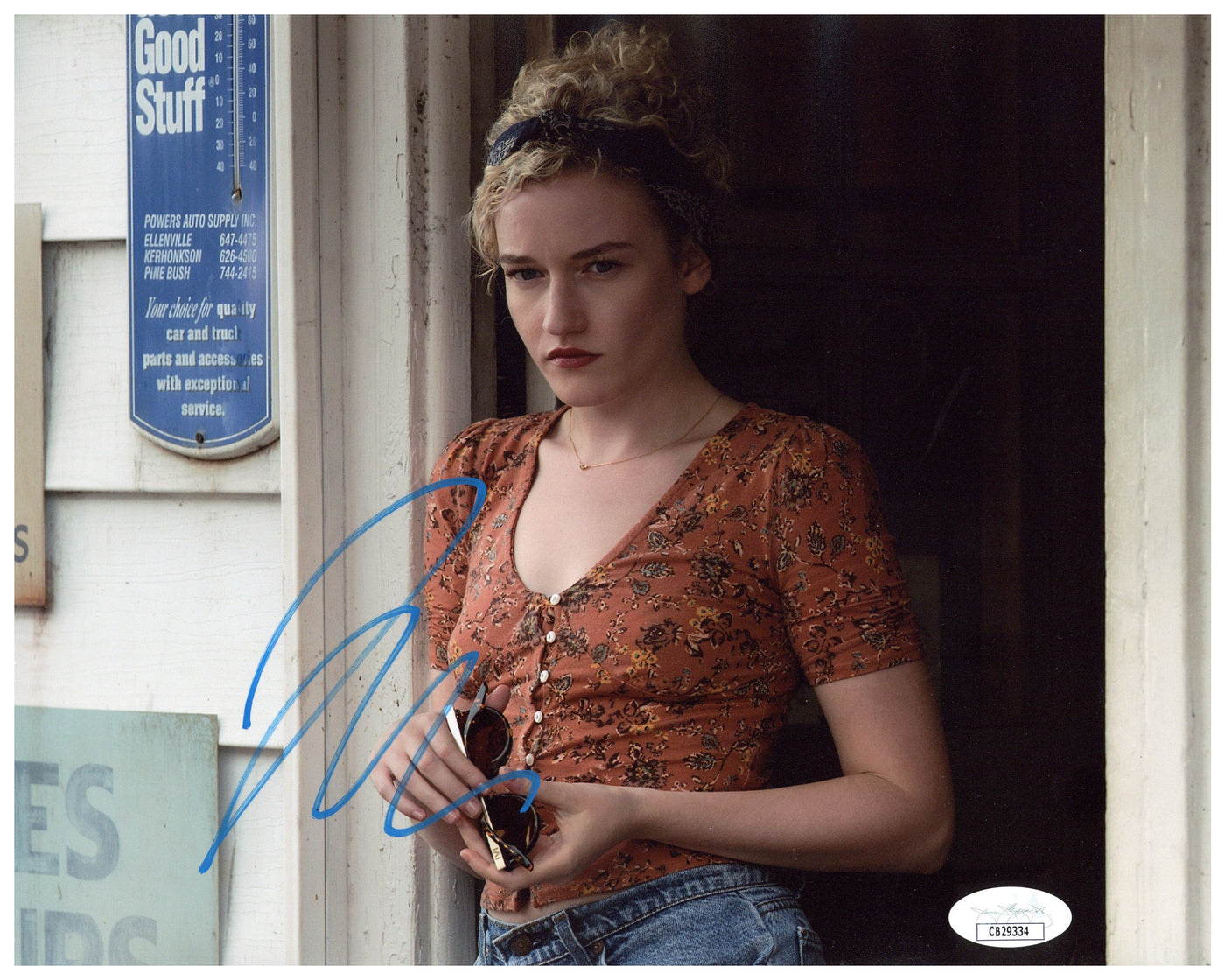 Julia Garner Signed 8x10 Photo Ozark Autographed JSA COA