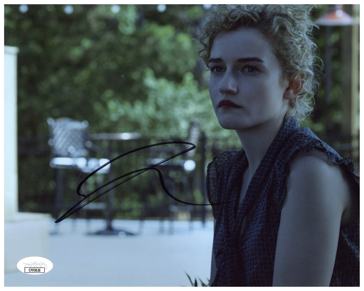 Julia Garner Signed 8x10 Photo Ozark Ruth Autographed JSA COA 4