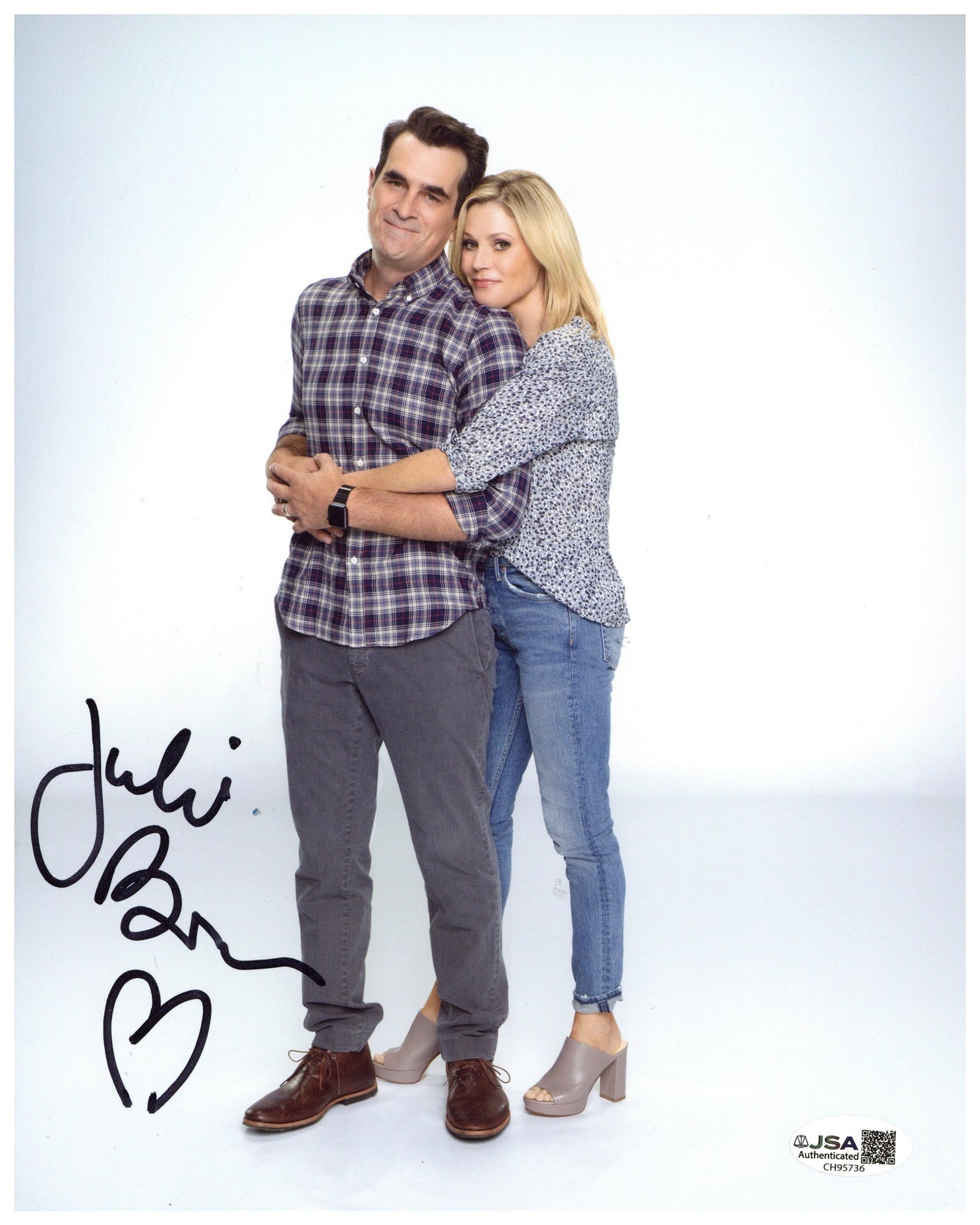 Julie Bowen Signed 8x10 Photo Modern Family Autographed JSA COA 4