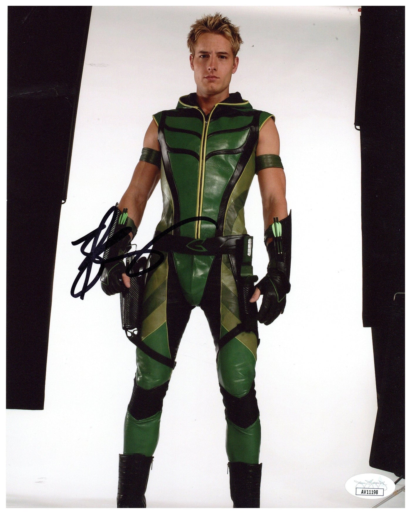 Justin Hartley Signed 8x10 Photo Smallville Autographed JSA COA #2