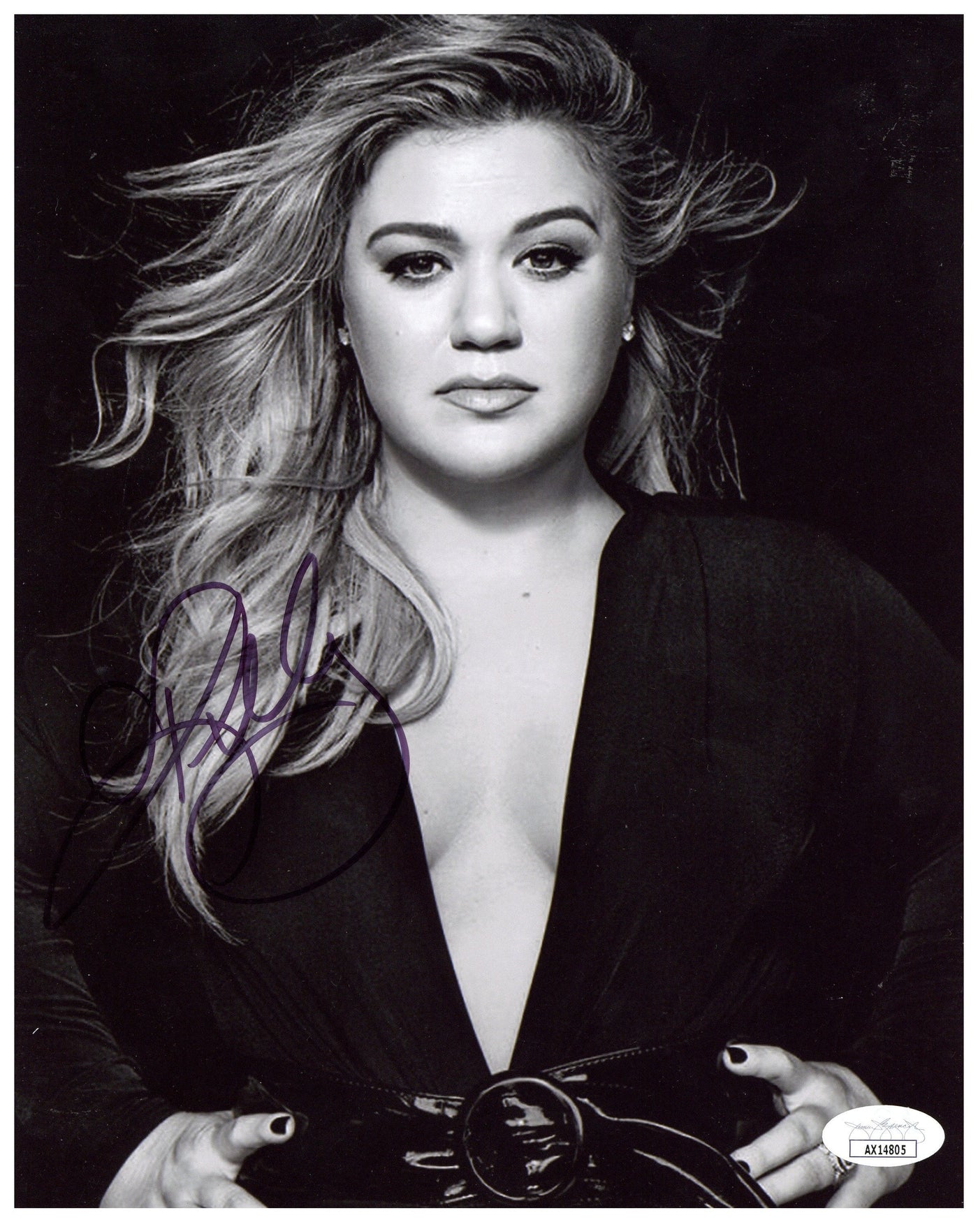 Kelly Clarkson Signed 8x10 Photo Autographed JSA COA