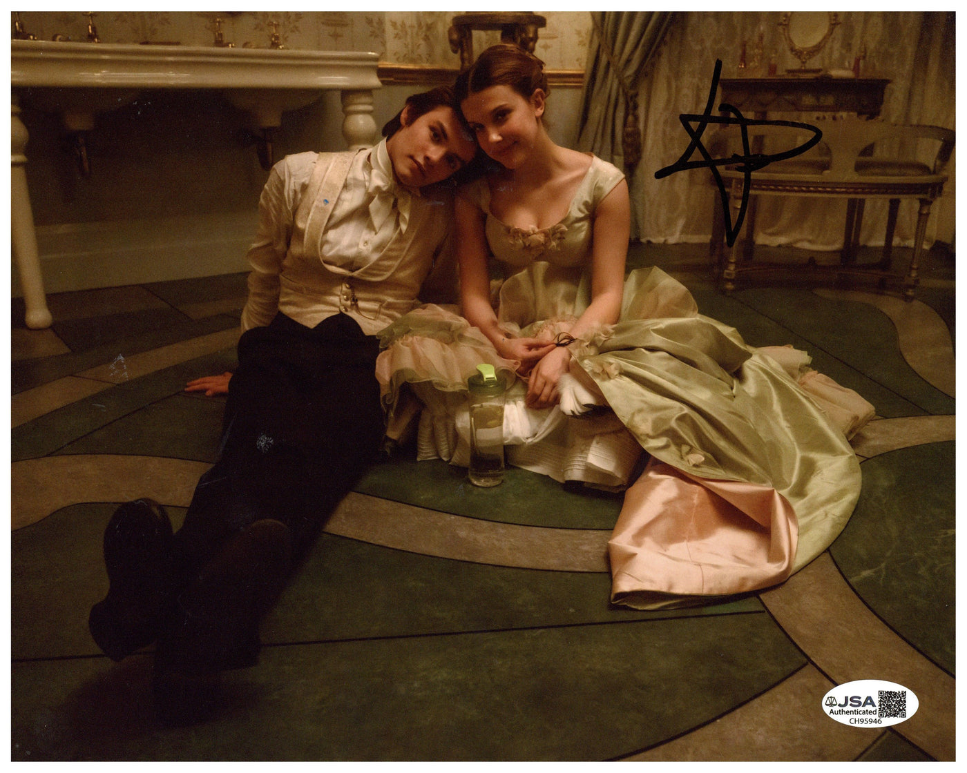 Louis Partridge Signed 8x10 Photo Enola Holme Autographed JSA COA 2