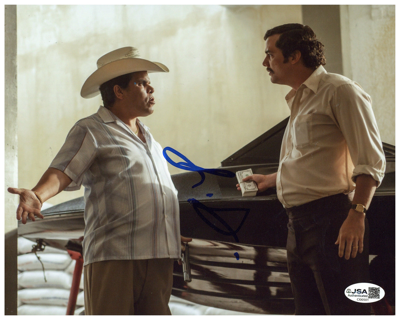 Luis Guzmán Signed 8x10 Photo Narcos Autographed JSA COA