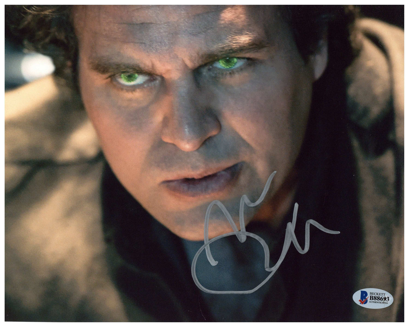 MARK RUFFALO Signed 8x10 Photo Marvel Hulk Autographed BAS COA