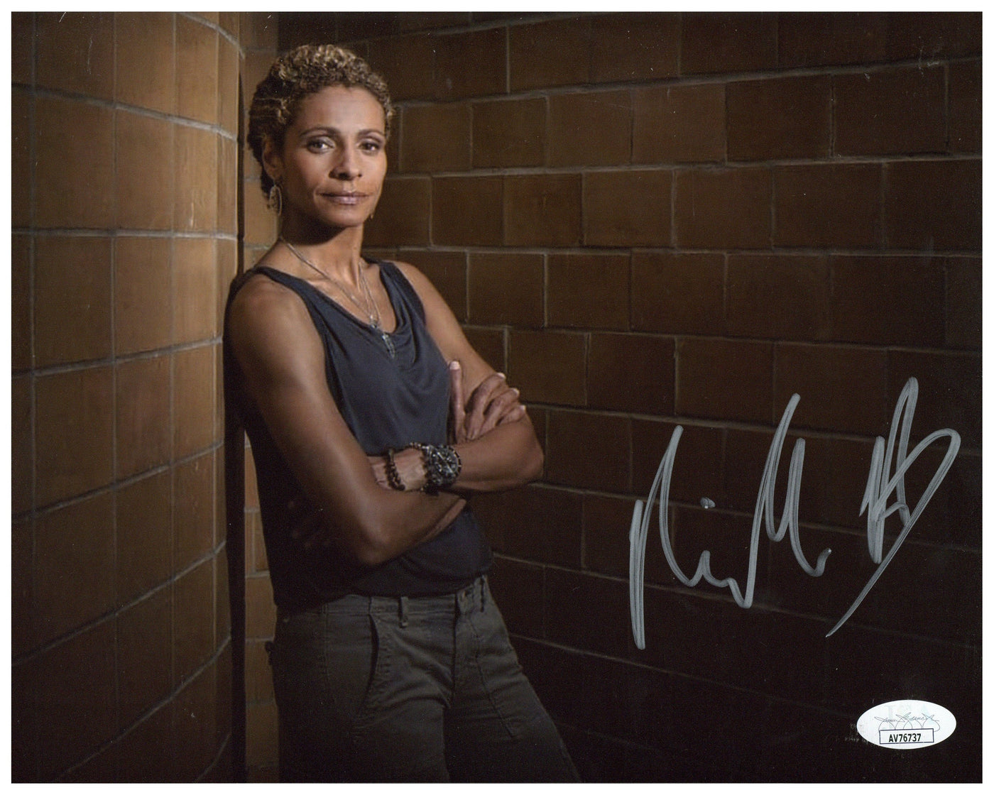 Michelle Hurd Signed 8x10 Photo Blindspot Autographed JSA COA