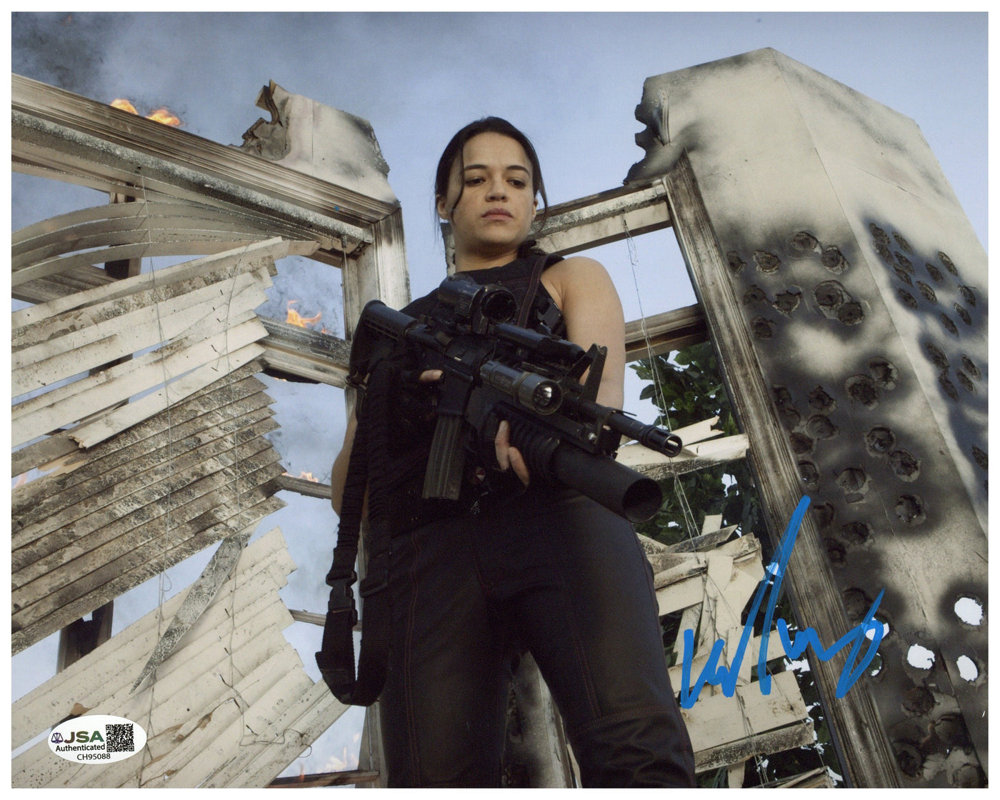 Michelle Rodriguez Signed 8x10 Photo Resident Evil Autographed JSA COA 3