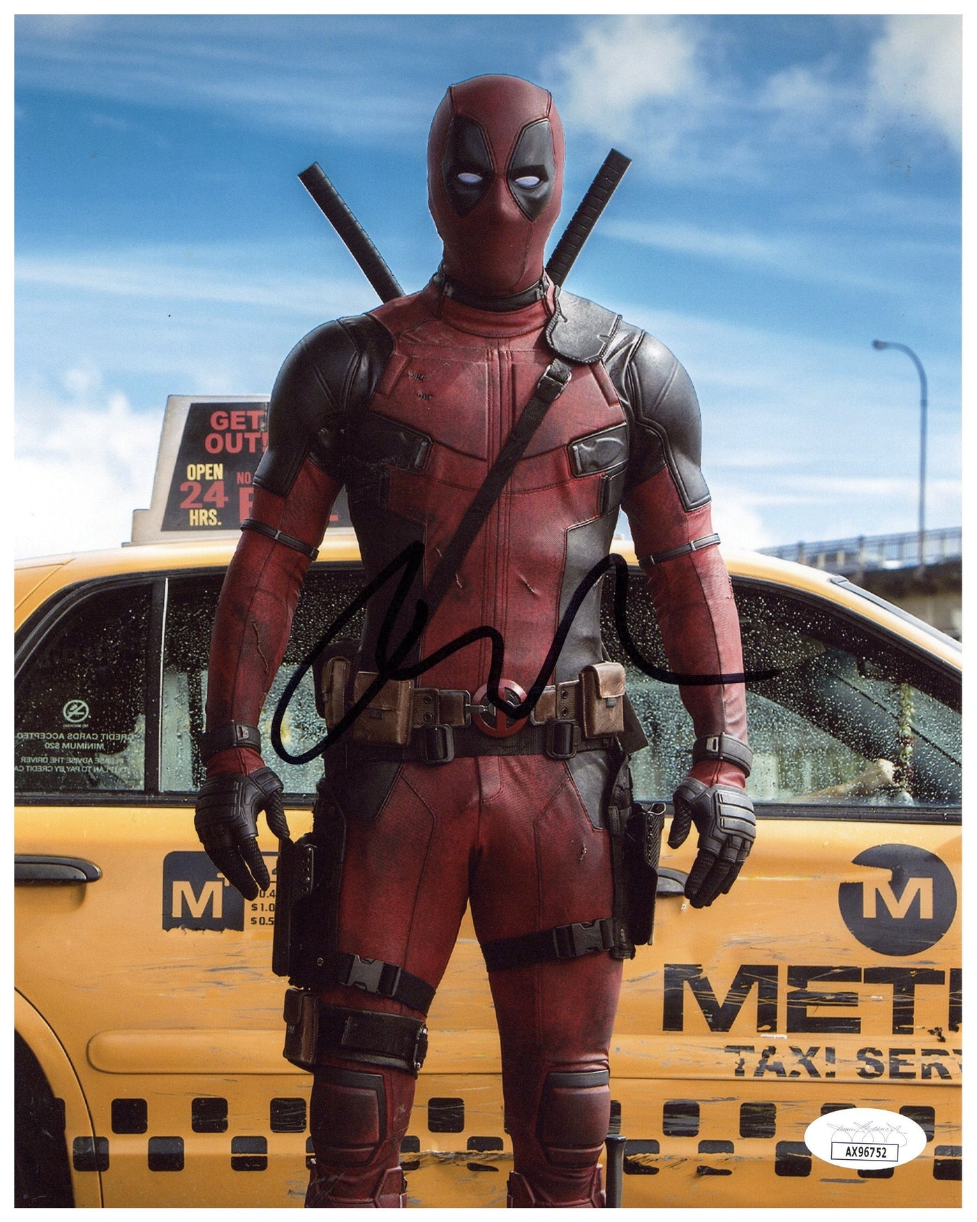 Ryan Reynolds Signed 8x10 Photo Deadpool Autographed JSA COA