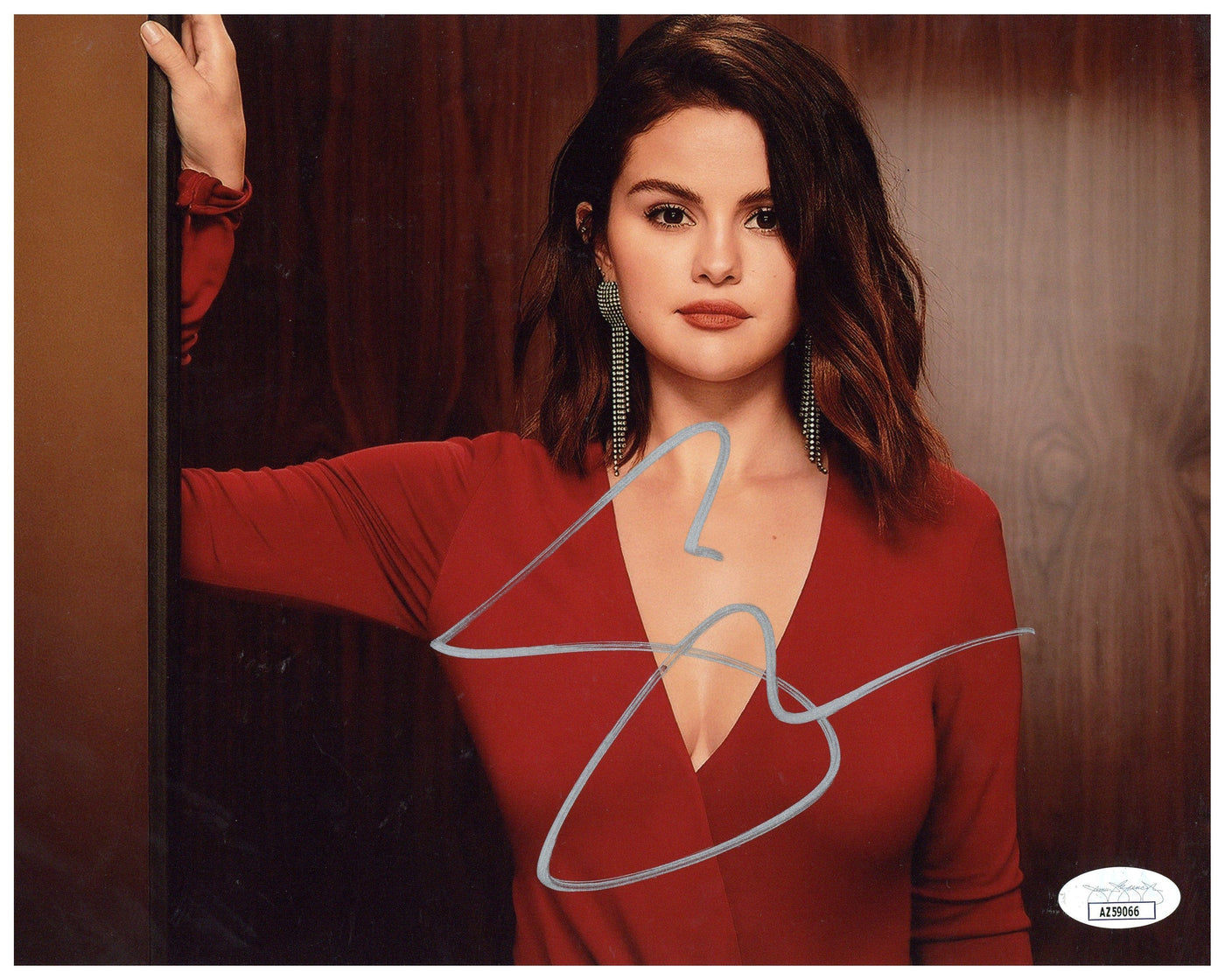 SELENA GOMEZ Signed 8x10 Photo Authentic Autographed JSA COA