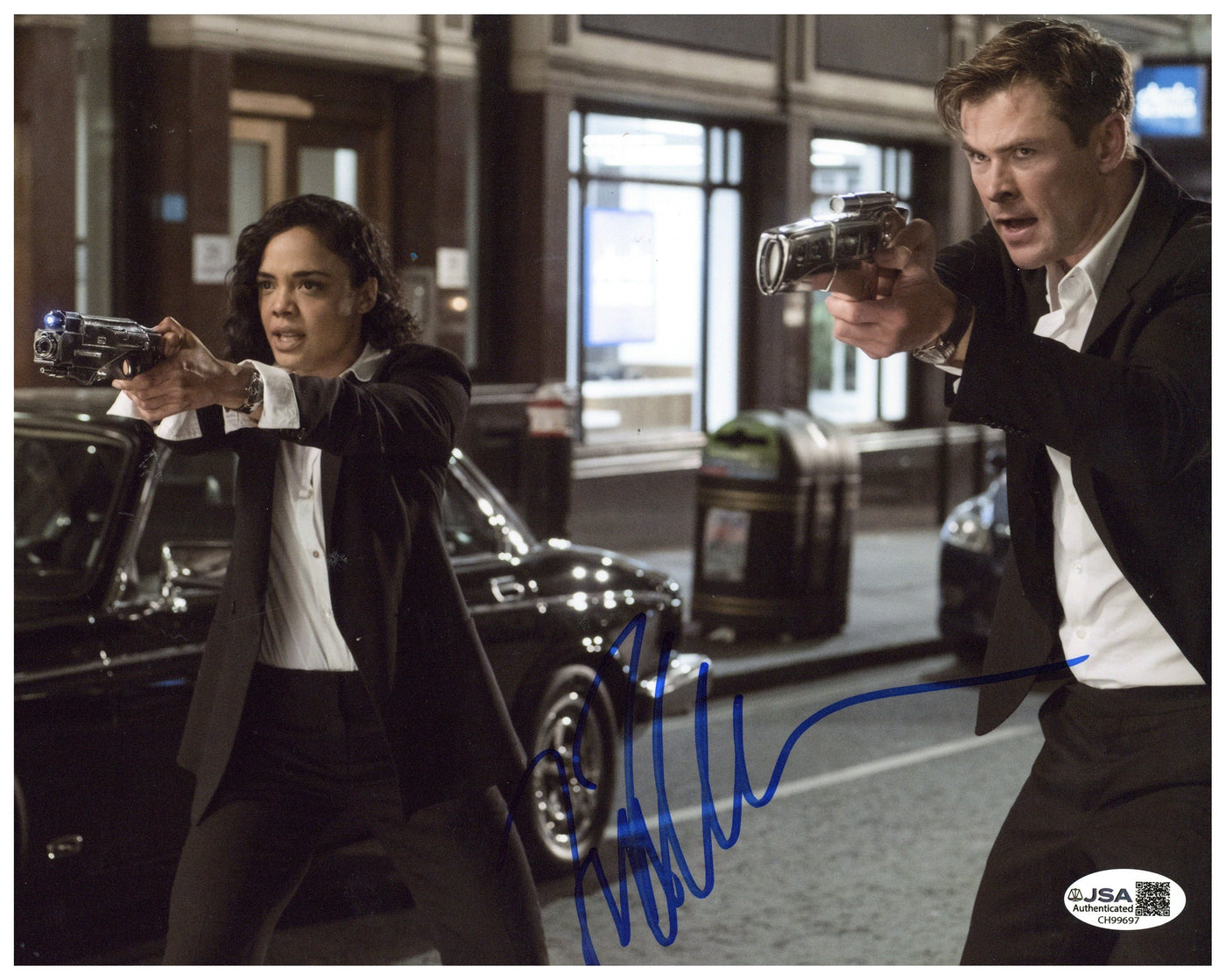 Tessa Thompson Signed 8x10 Photo Men in Black Autographed JSA COA