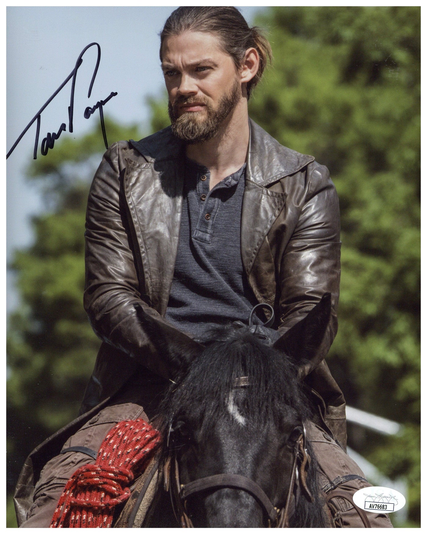 Tom Payne Signed 8x10 Photo The Walking Dead Jesus Autographed JSA COA