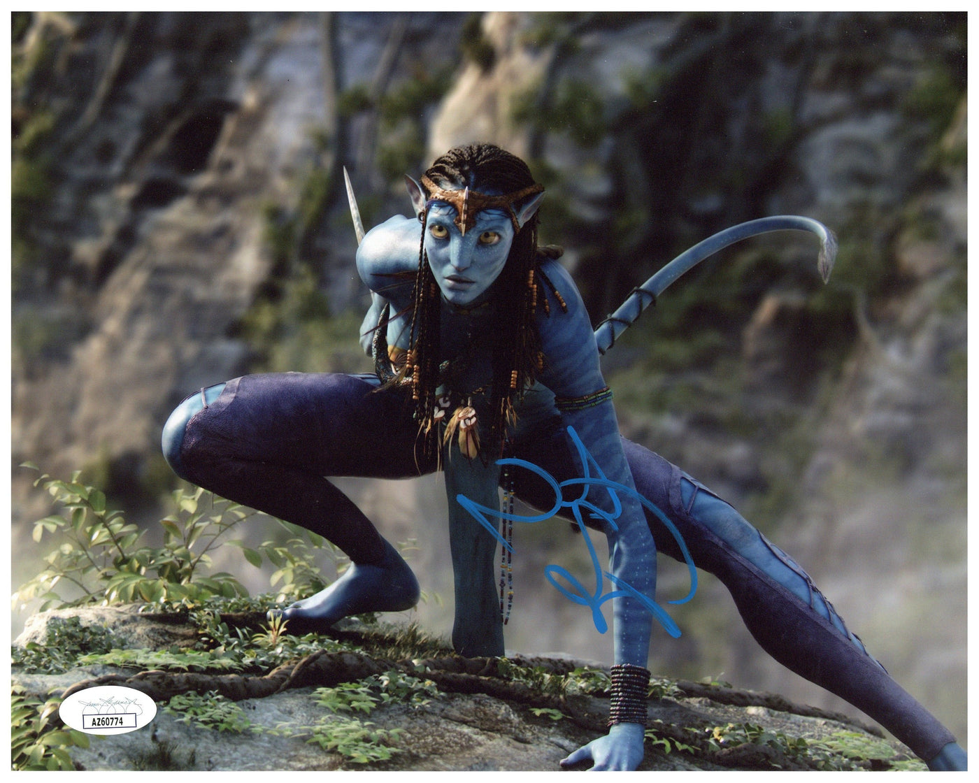 Zoe Saldana Signed 8x10 Photo Avatar Neytiri Autographed JSA COA 2