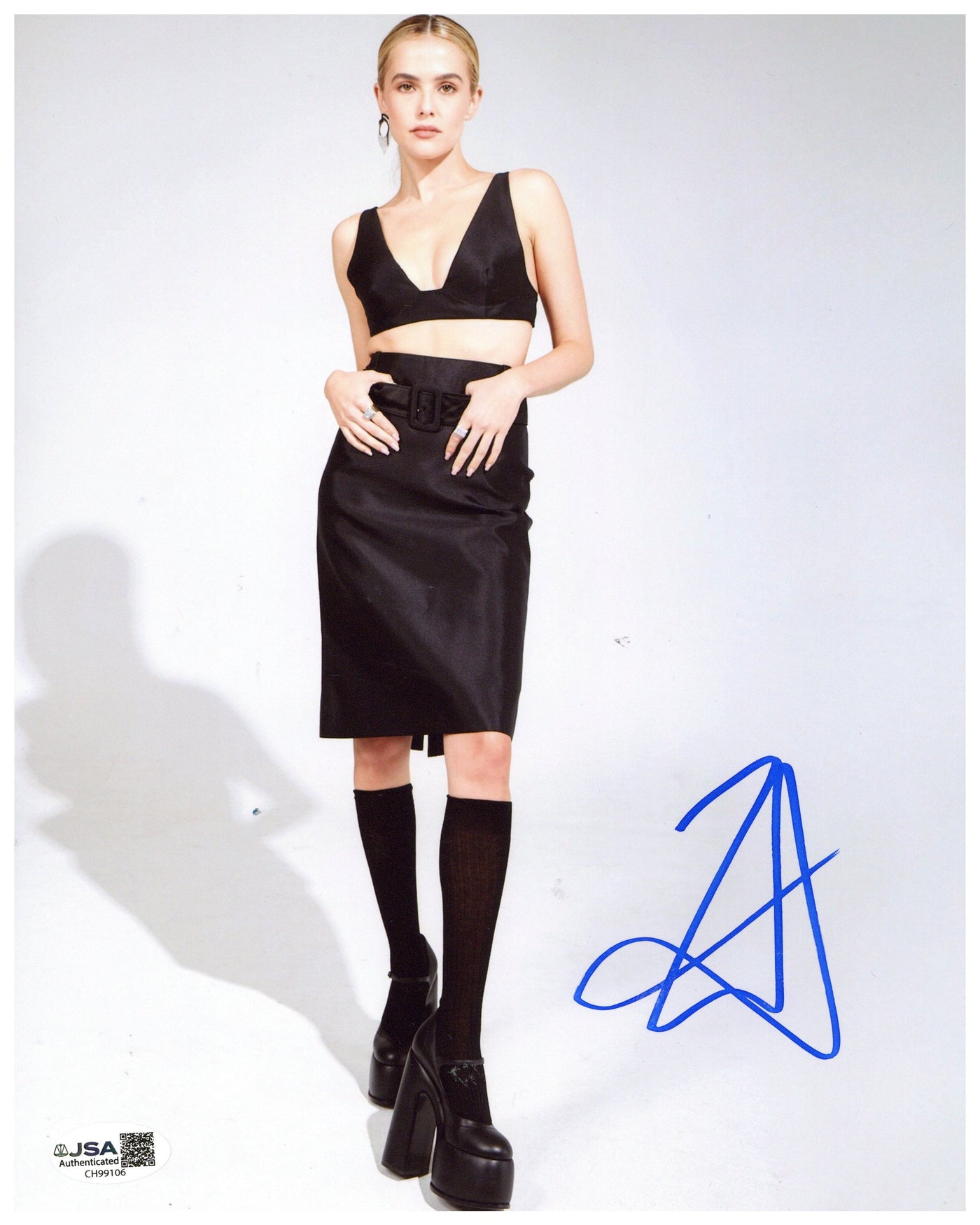 Zoey Deutch Signed 8x10 Photo Dirty Grandpa Autographed JSA COA 6