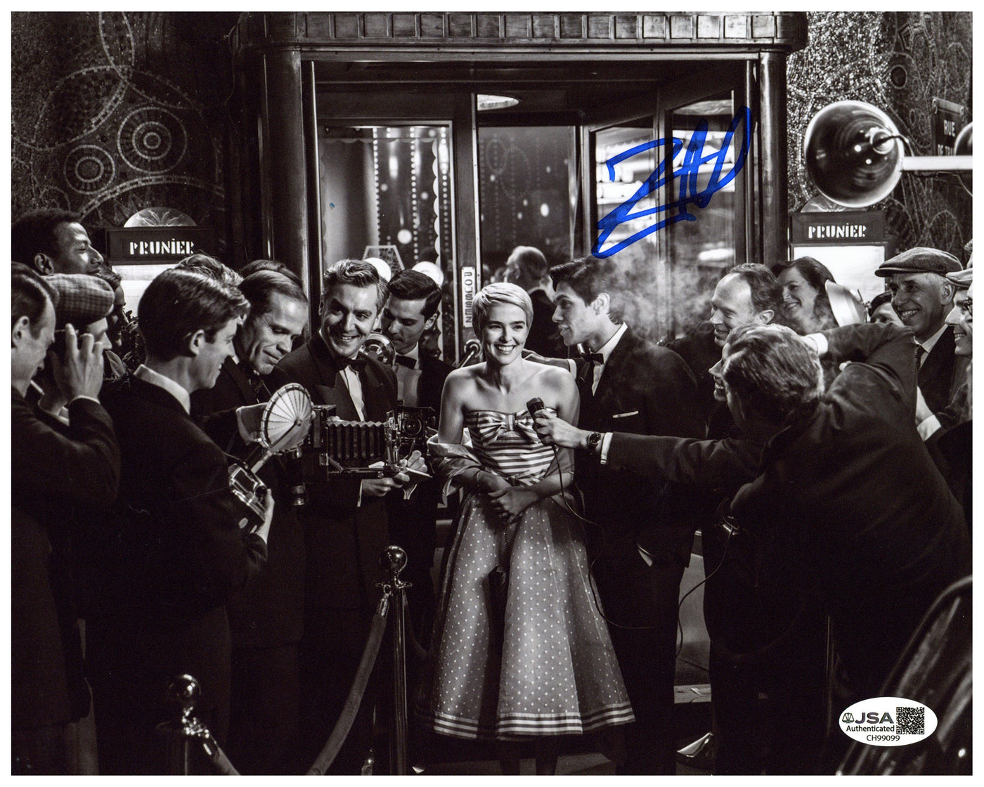 Zoey Deutch Signed 8x10 Photo Nouvelle Vague Autographed JSA COA