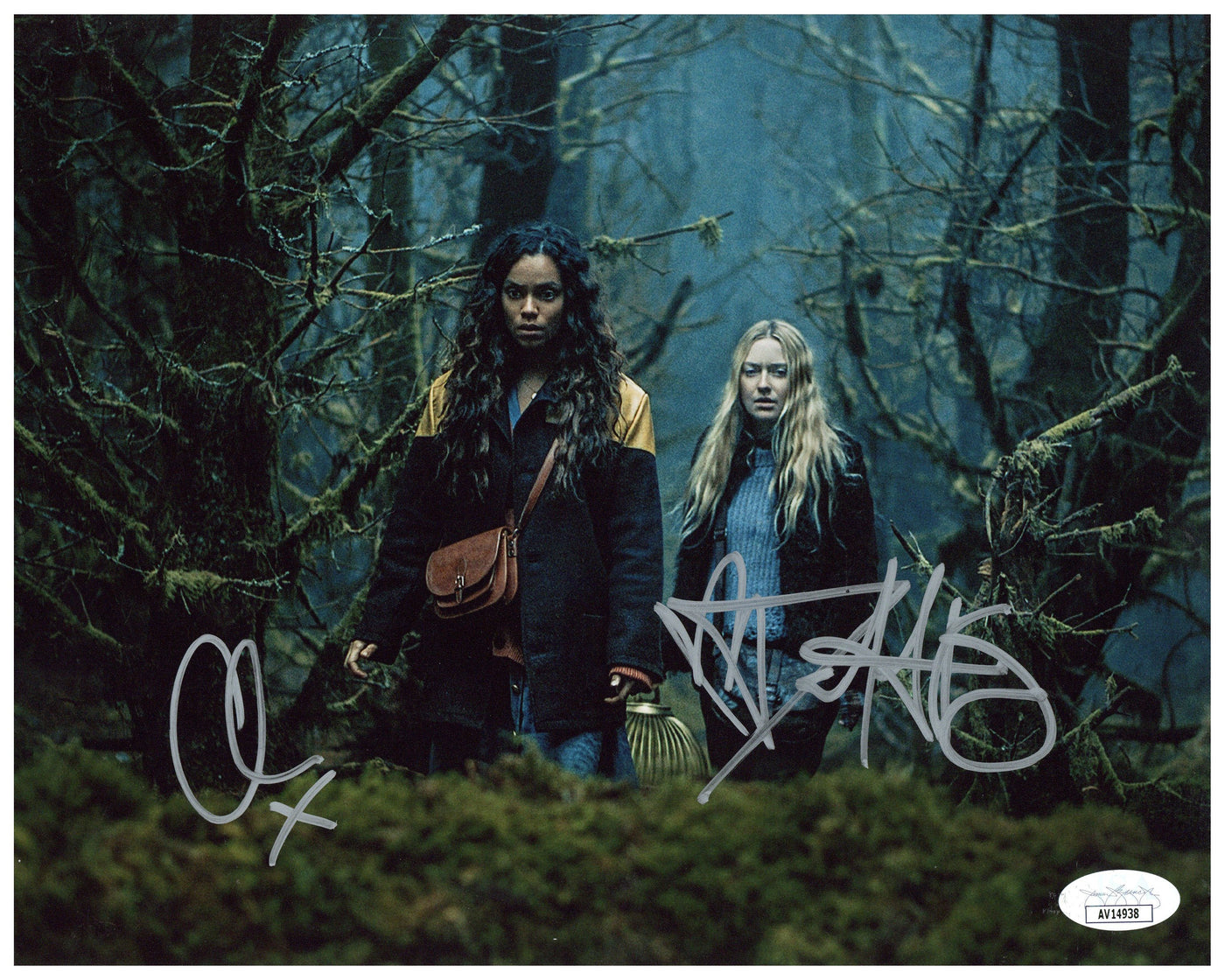 Dakota Fanning & Georgina Campbell Signed 8x10 Photo The Watchers Autographed JSA