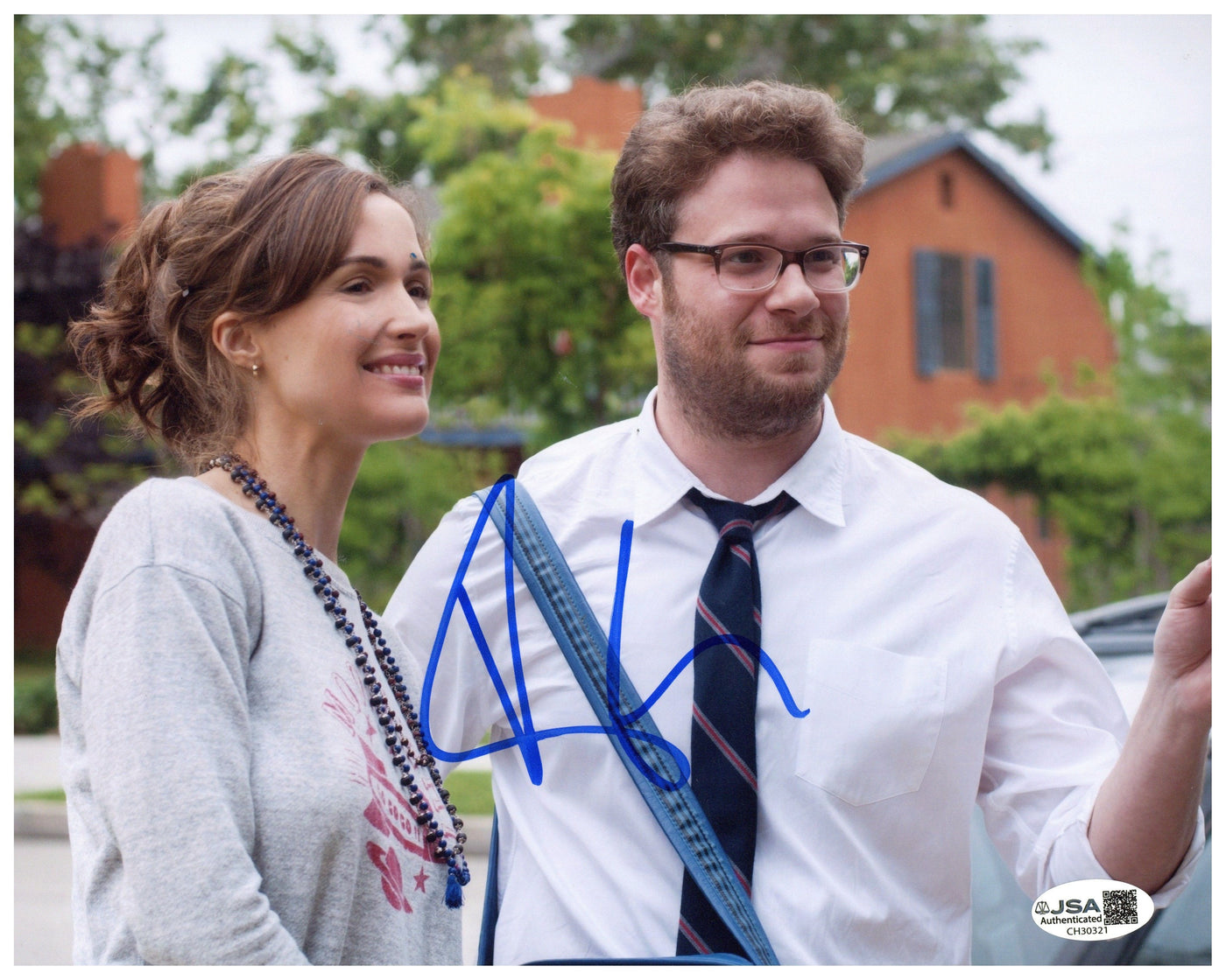 Rose Byrne Signed 8x10 Photo Neighbors Autographed JSA COA
