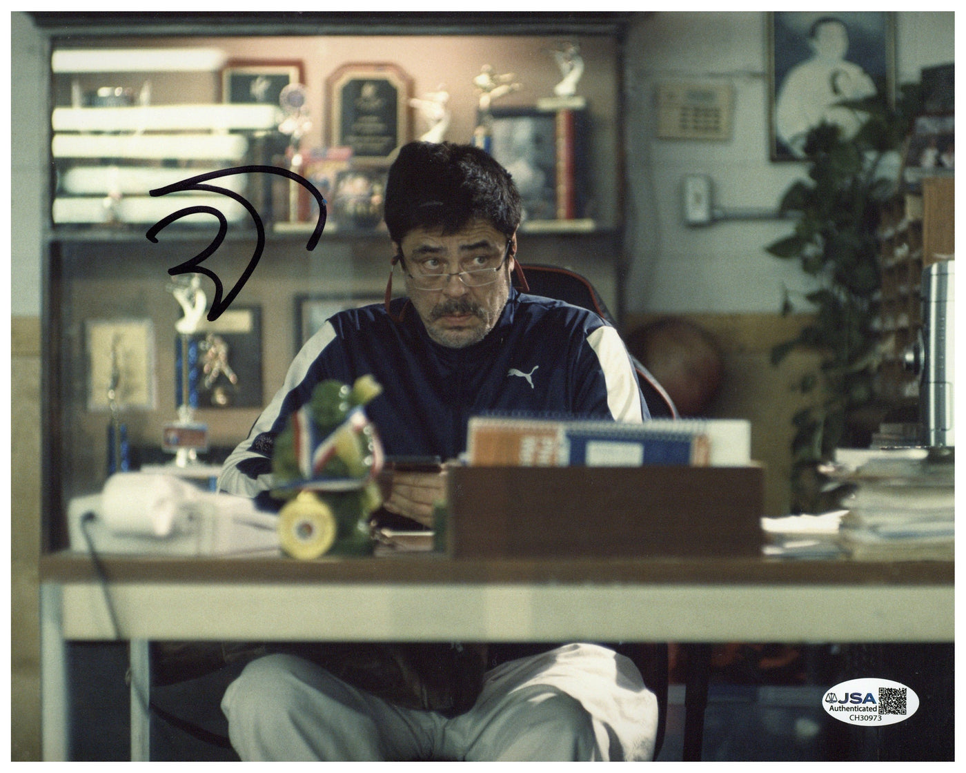 Benicio del Toro Signed 8x10 Photo One Battle After Another Autographed JSA COA
