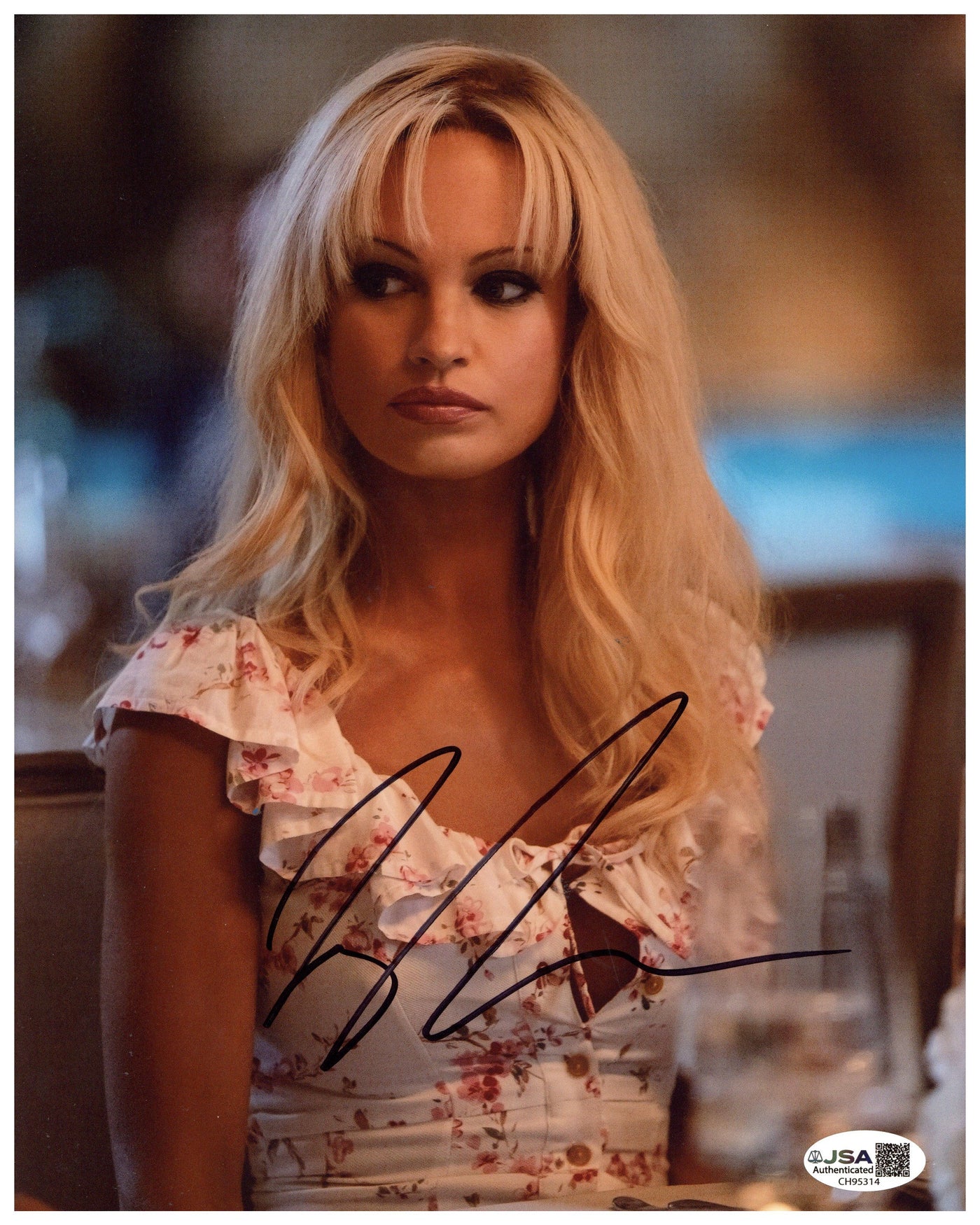 Lily James Signed 8x10 Photo Pam and Tommy Autographed JSA COA 3