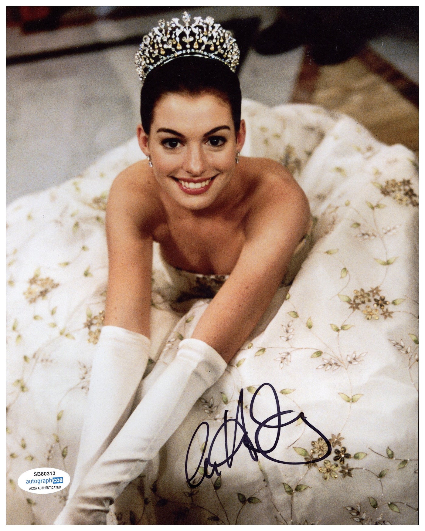 ANNE HATHAWAY SIGNED 8X10 PHOTO THE PRINCESS DIARIES AUTOGRAPHED ACOA 3