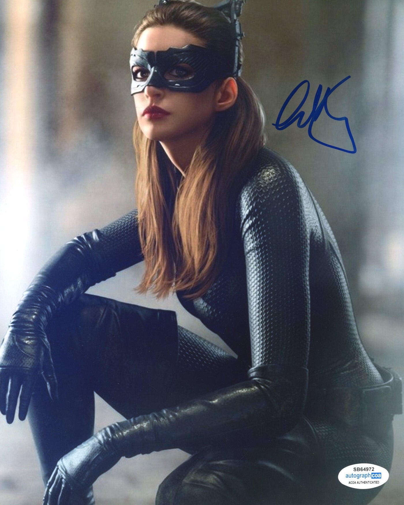 Anne Hathaway Signed 8x10 Photo The Dark Knight Rises Autographed ACOA #4