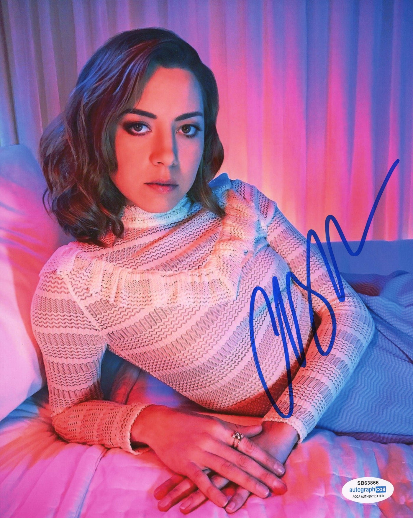 Aubrey Plaza Signed 8x10 Photo Parks and Recreation Autographed ACOA #1