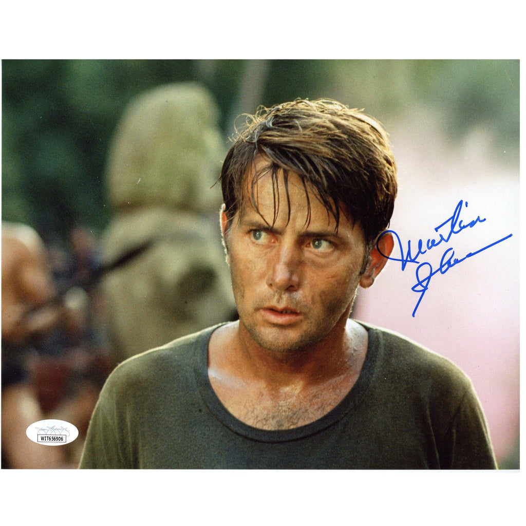 Good Apocalypse Now Authentic 8 x 10 Martin Sheen Signed Photo Autograph with COA, Vietnam War