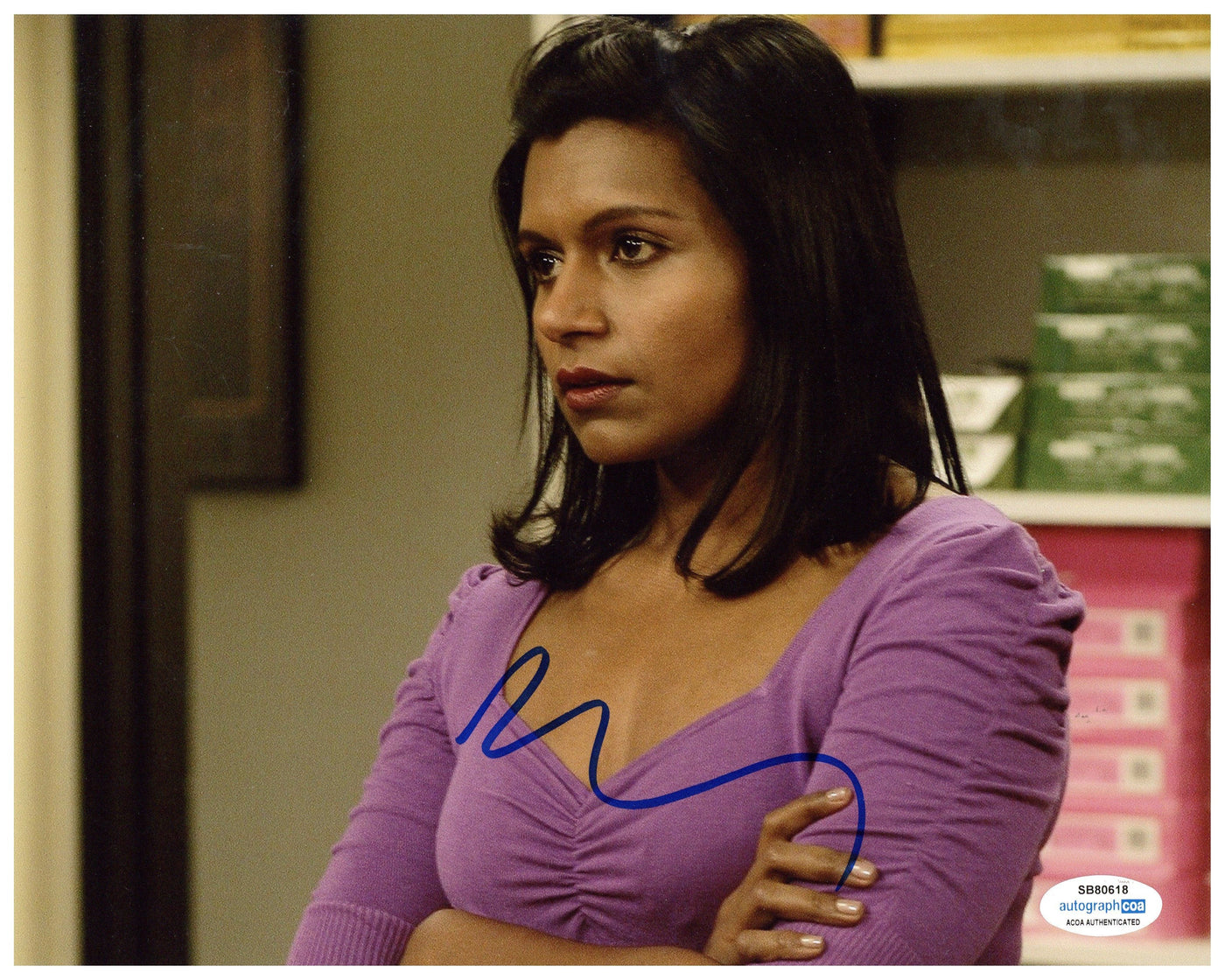 Mindy Kaling Signed 8x10 Photo The Office Kelly Kapoor Autographed ACOA