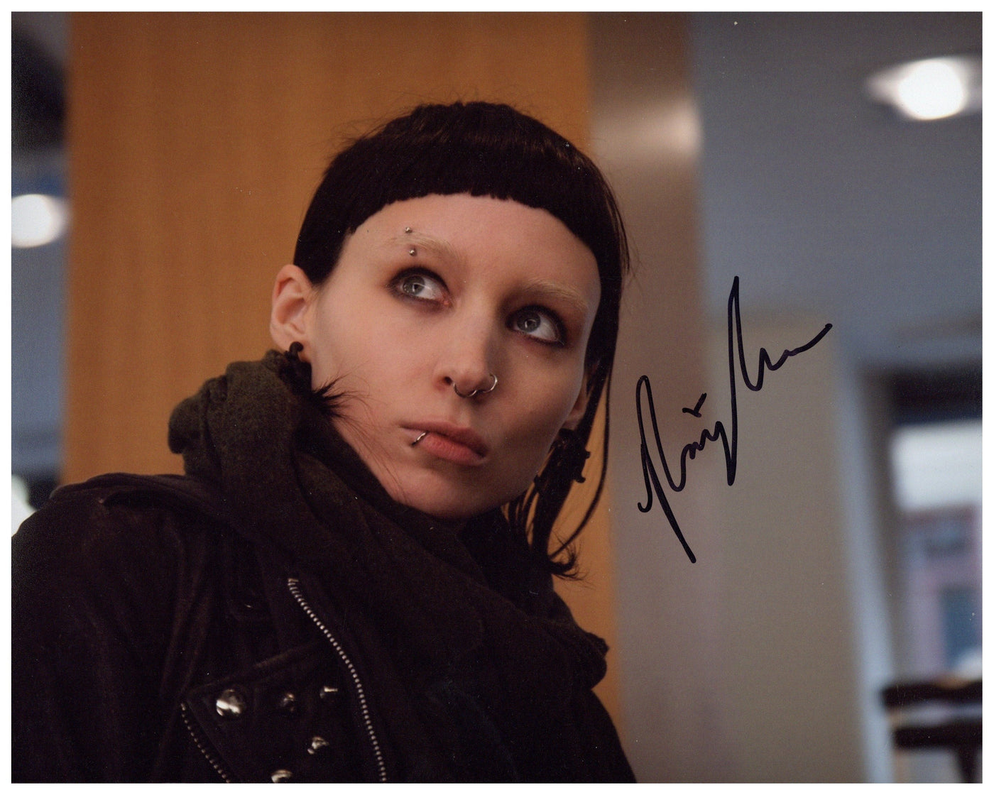 Rooney Mara Signed 8x10 Photo The Girl with the Dragon Tattoo Autographed ACOA 2